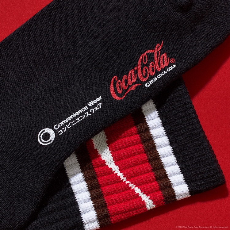 Family Mart X COCA COLA  黑襪 （22-25cm)