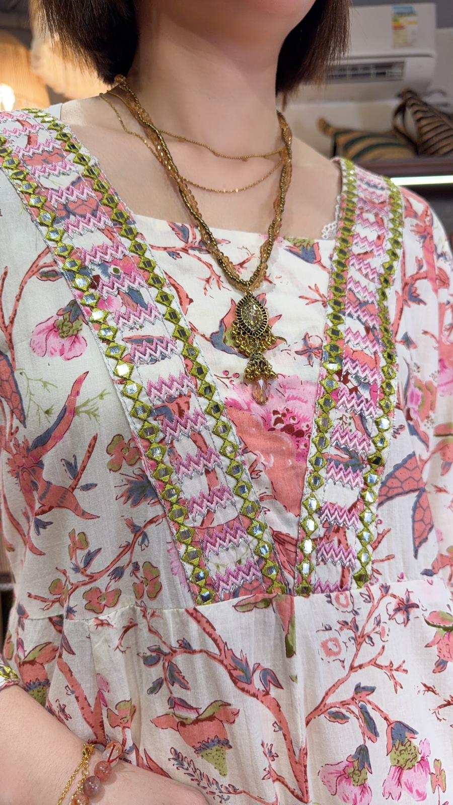2924 Beige with Pink Floral Print with Beads Collar OP