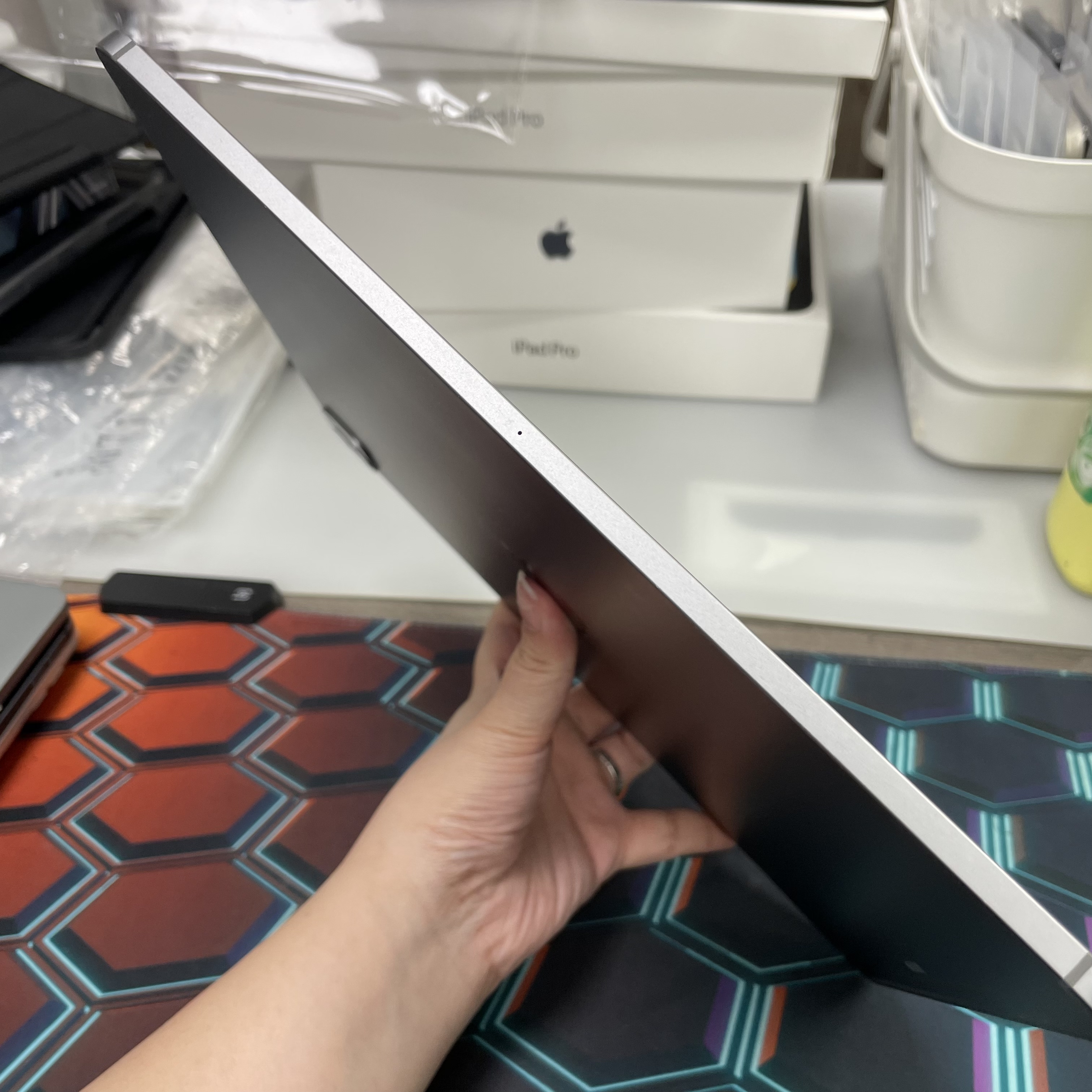 *774683CB iPad Pro 6 12.9吋 M2 靚機 256GB 插卡版 灰色 gray