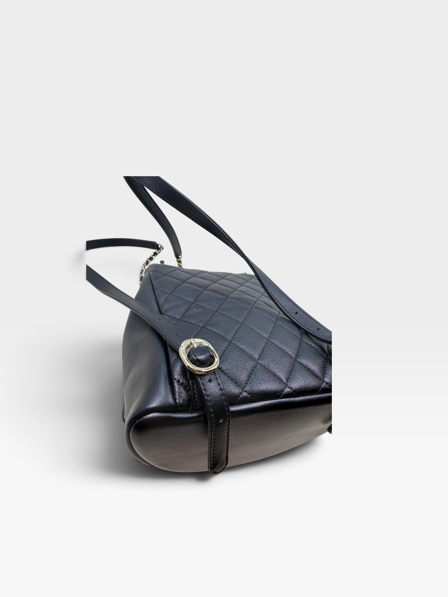 Pre-Owned CHANEL Duma / Product Code: K093001