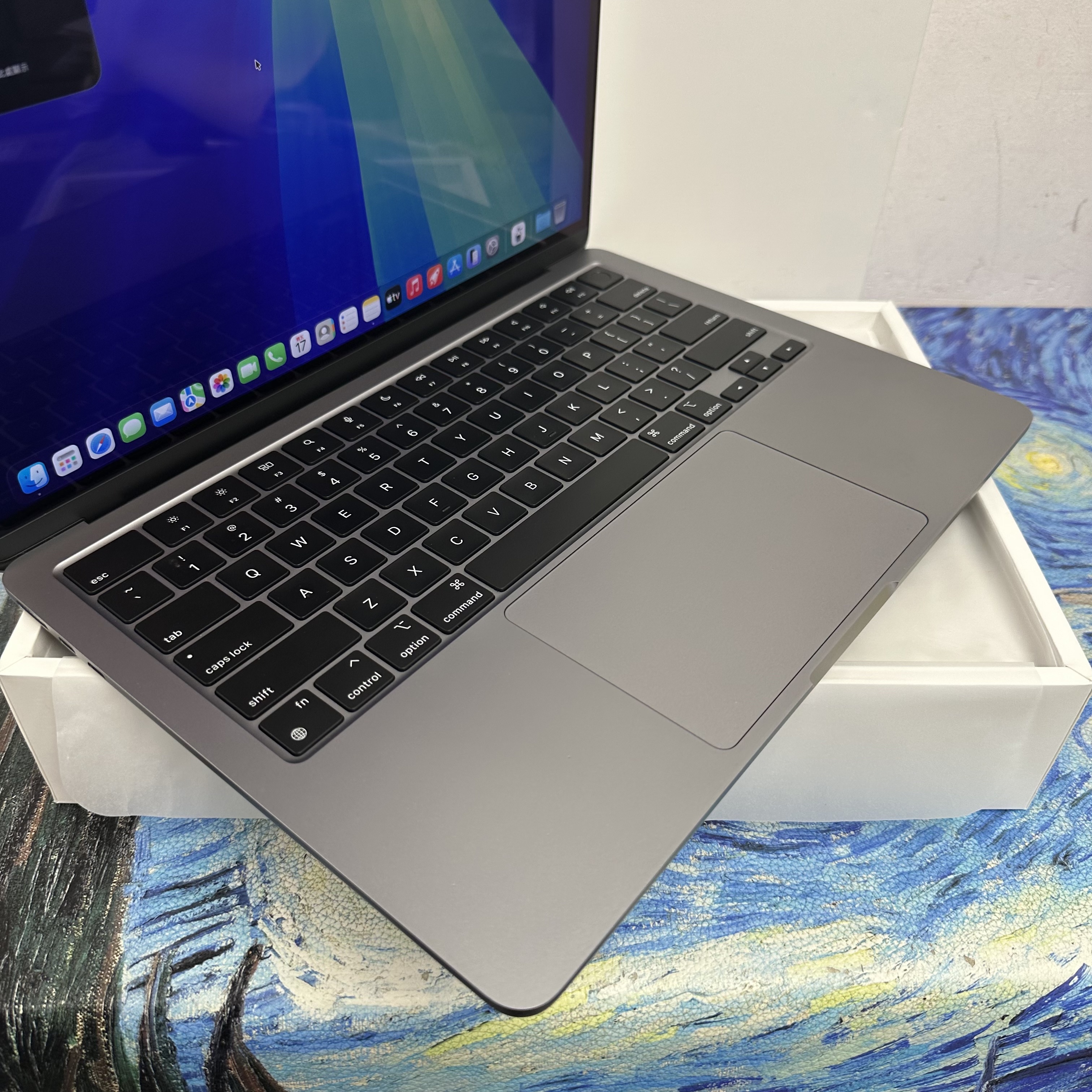 #6029 APPLE  MacBook Air M3 2023 M3 CPU/24GB Ram/1TB SSD/10核心GPU/Liquid Retina XDR Mon/13吋/太空灰/ Laptop / Notebook / Gaming / M3 Air / MacbookAir M3 /Movie / Netflix / YouTube