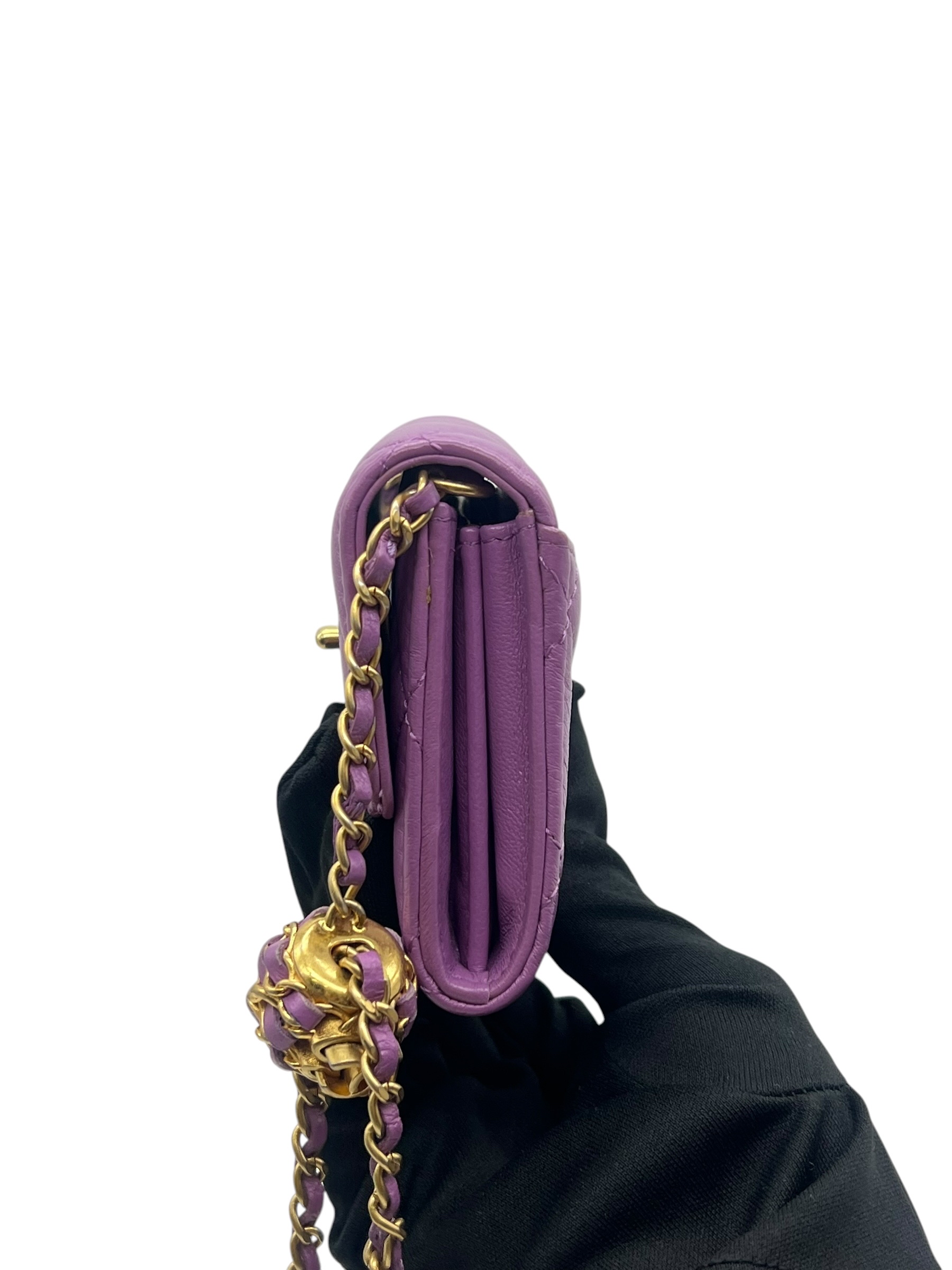 Pre-Owned CHANEL Card Case On Chain / Product Code: 061402