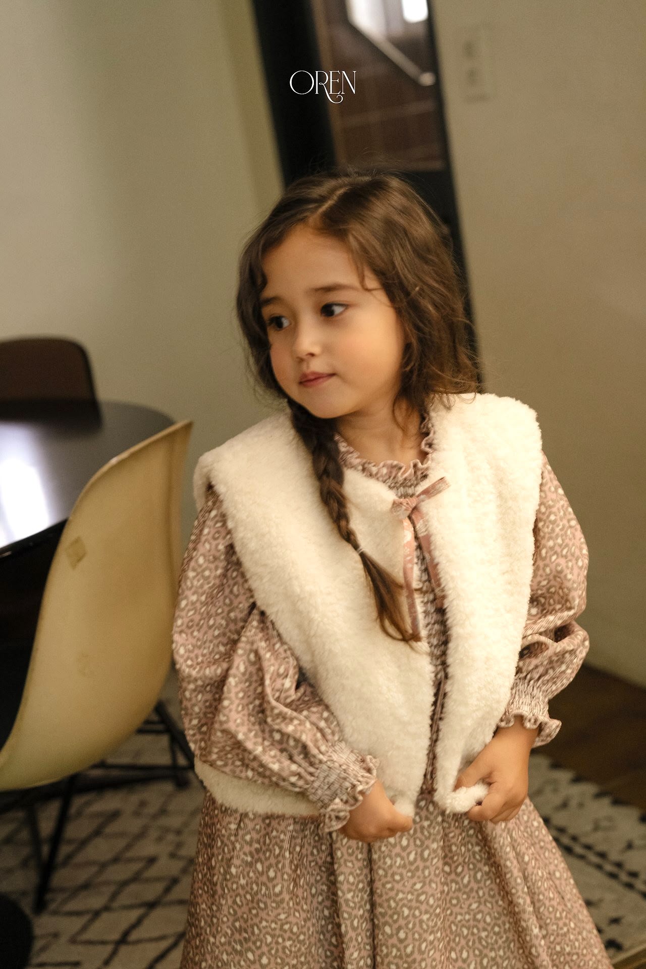 CH6182 Outer