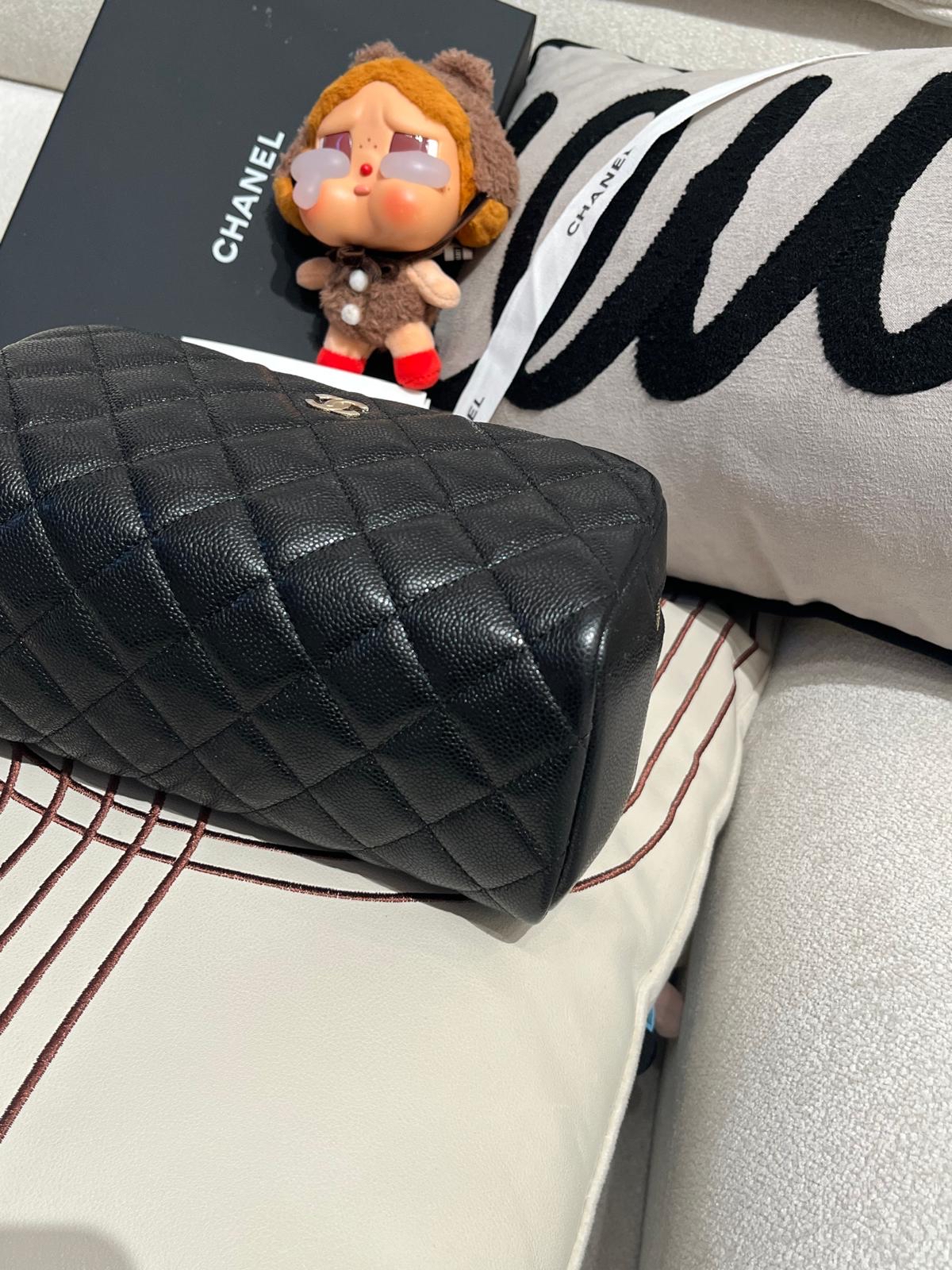 全新 Chanel Caviar Skin Gold Tone Metal Zip Pouch AP3702  100%Authentic,全新未使用品unused ✅晶片✅Dust ba✅Box