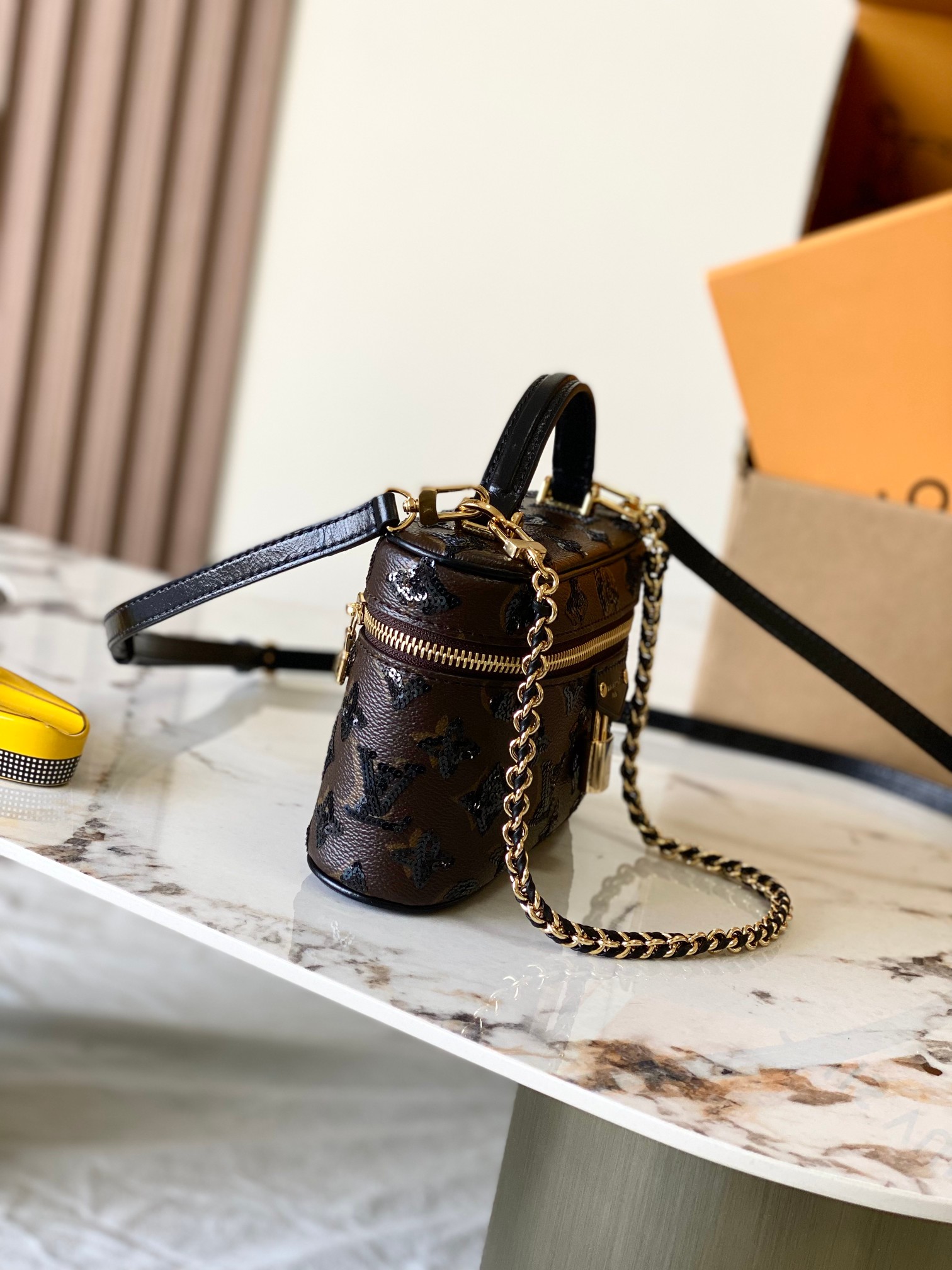 LV Louis Vuitton Vanity Chain Pouch 