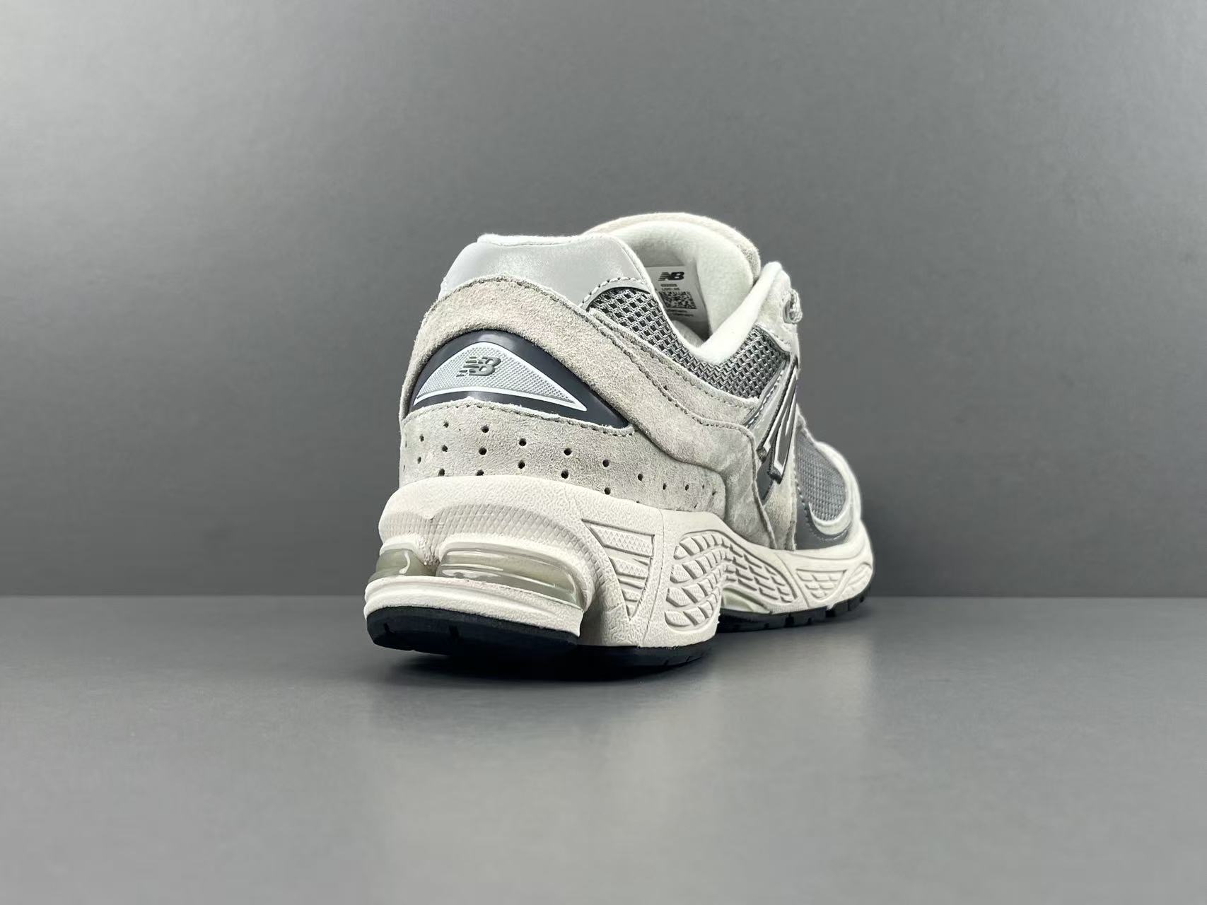 New Balance 2002R ML2002RC