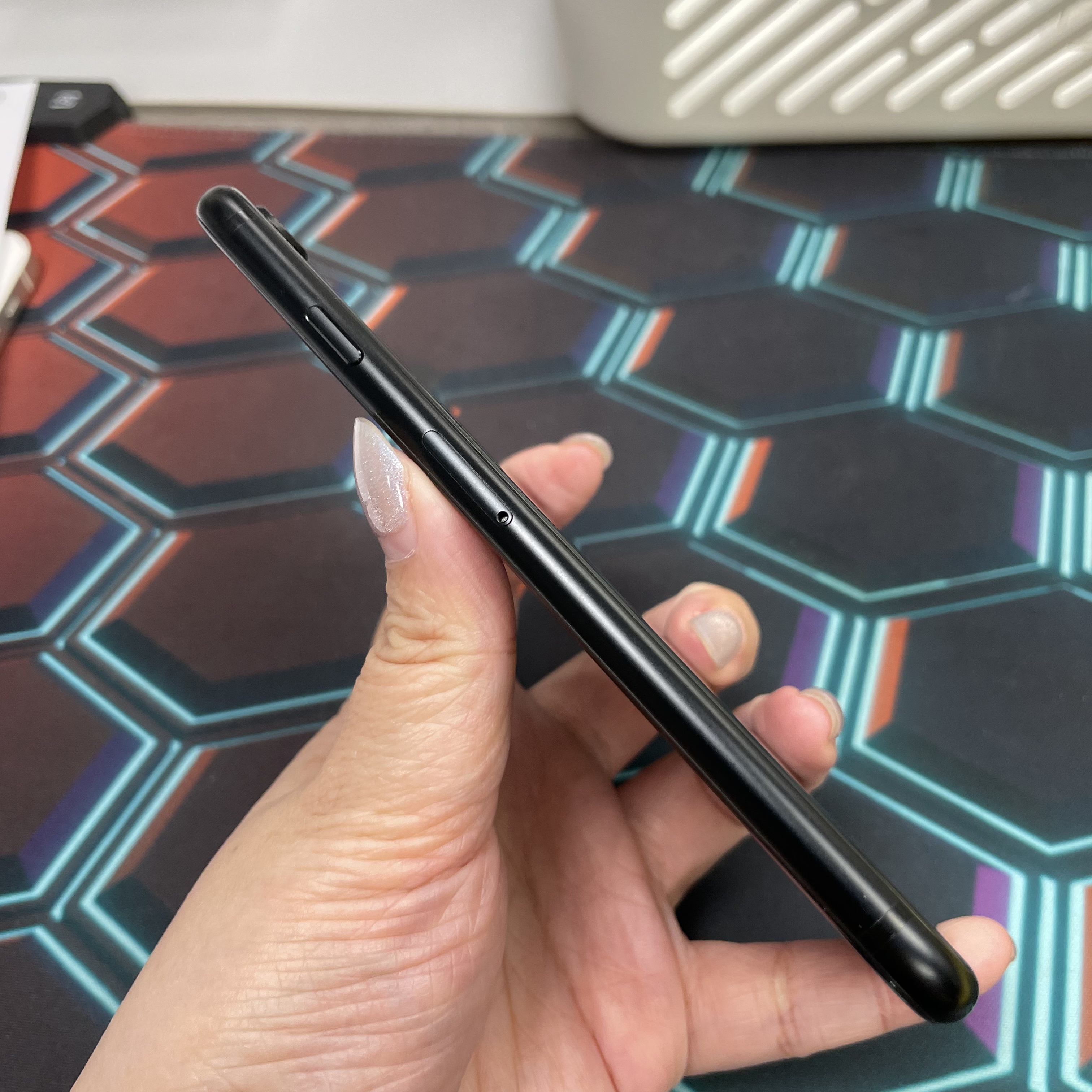 *7139 SE 2 完美機 128GB 電89 黑色 black
