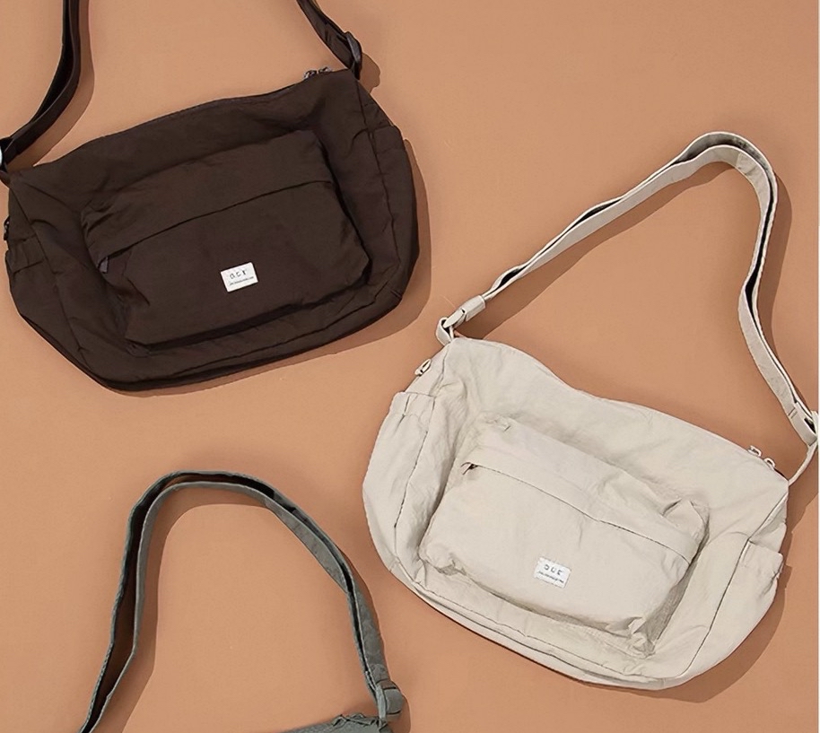 Su Xing Series Crossbody Bag  26x23cm