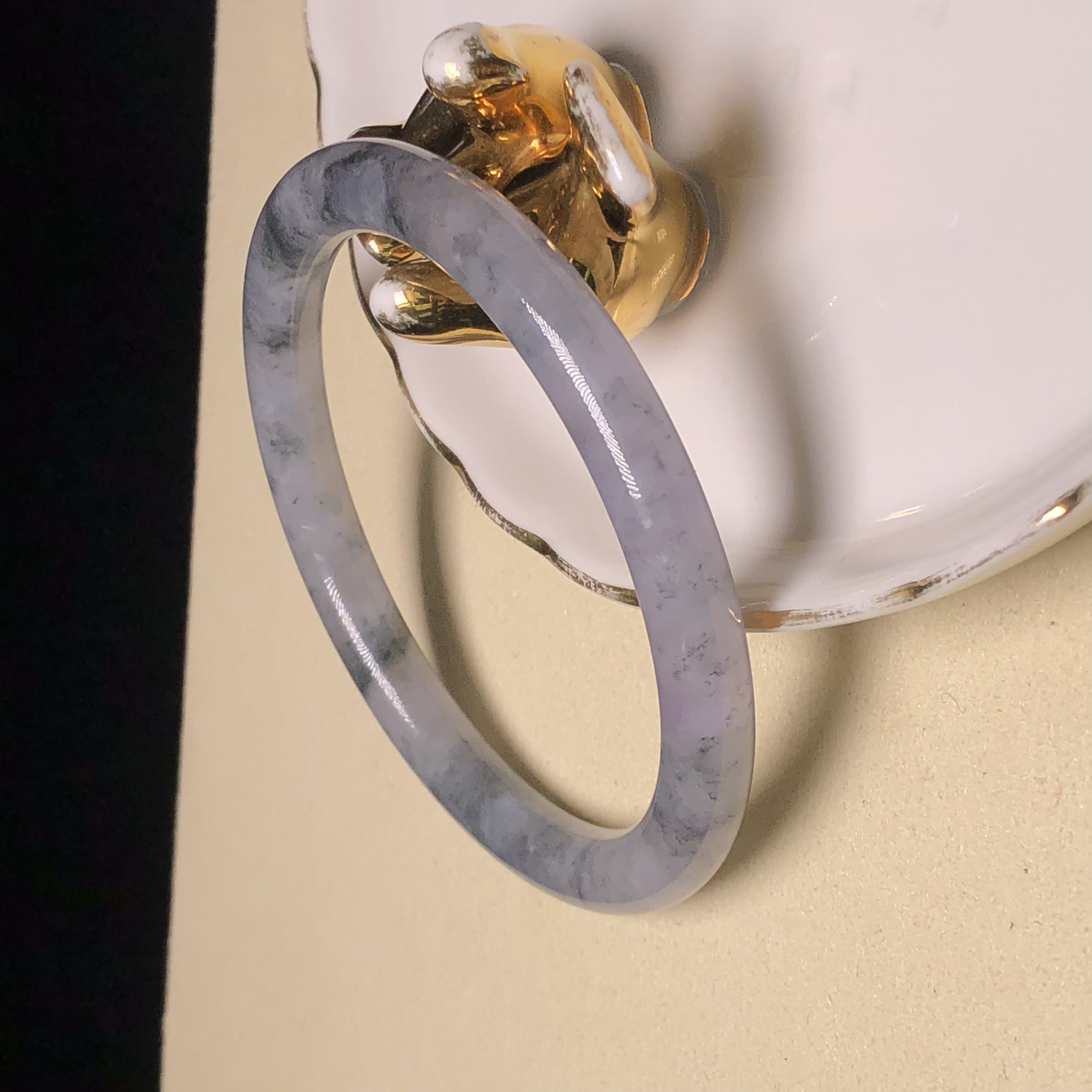 C06317 翡翠紫底烏雞53.9mm