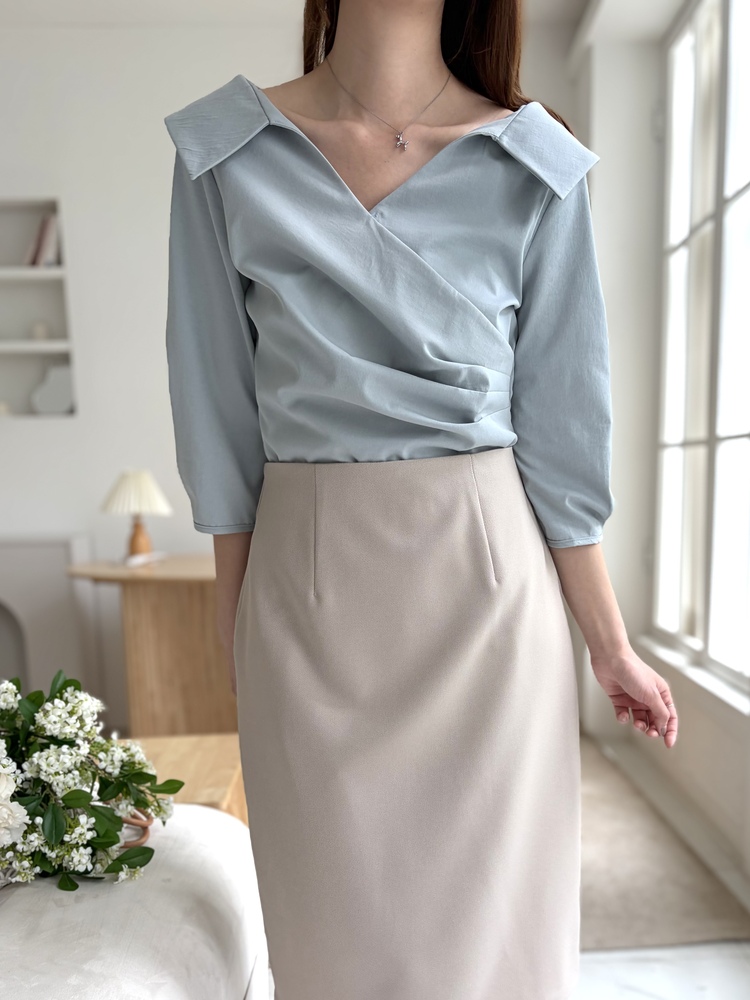 Leonie Tailored Midi Skirt (Beige)