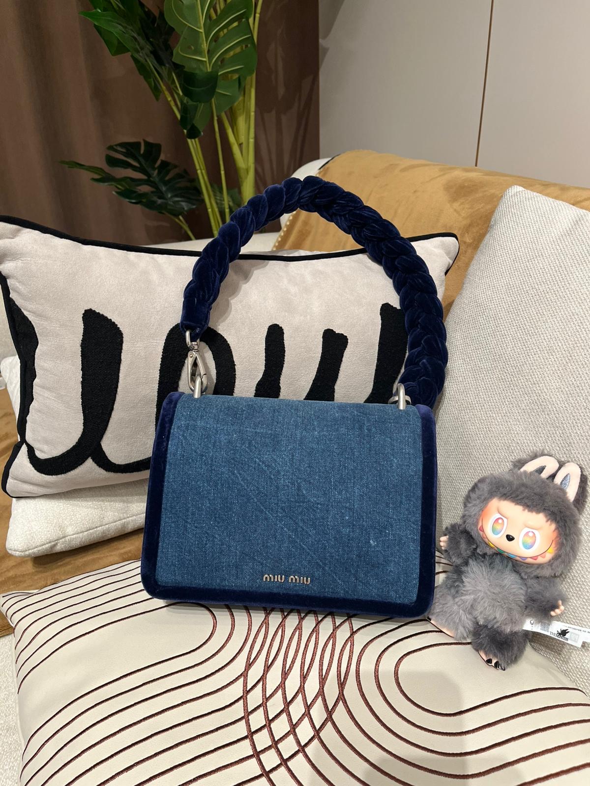 MIU MIU DENIM & VELVET SHOULDER BAG,100%Authentic ,98%new ✅ certificate✅dust bag