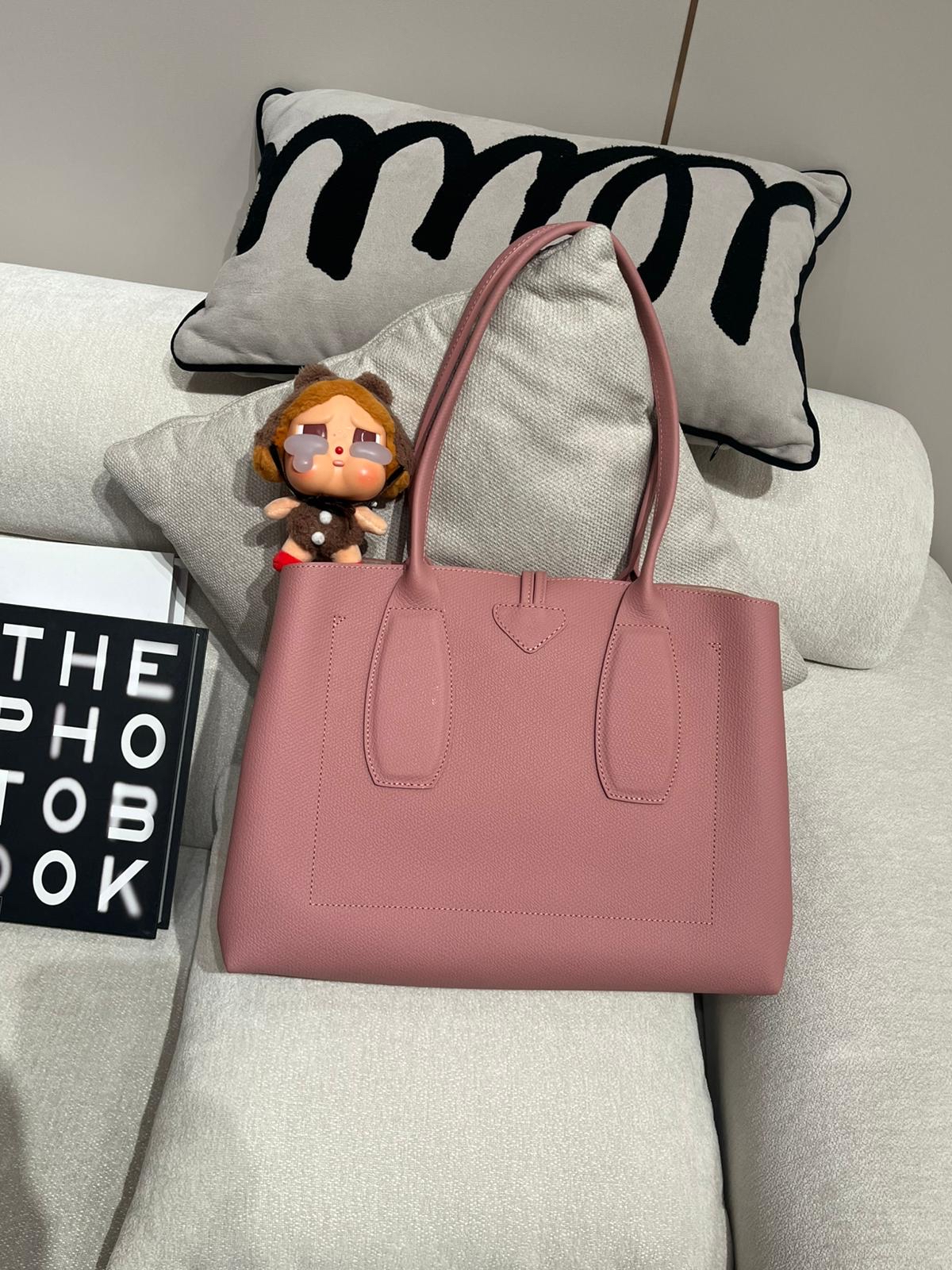 未使用品 Longchamp Roseau Shoulder Bag 100%Authentic, Unused 未使用品 ✅Dust bag