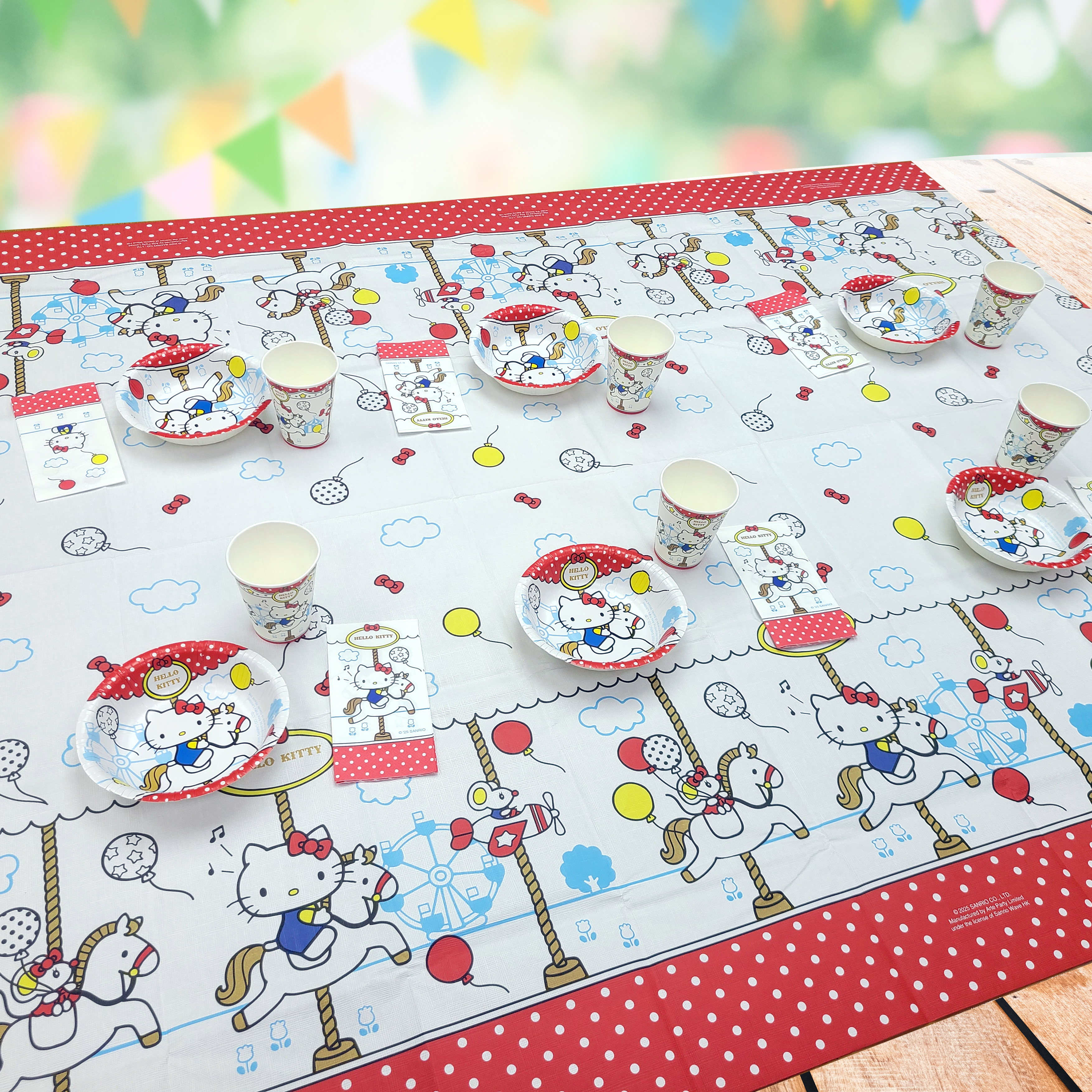 Sanrio Hello Kitty 紙檯布 (約 121 厘米 x 152 厘米) (夢幻旋轉木馬) [Sanrio 許可產品]