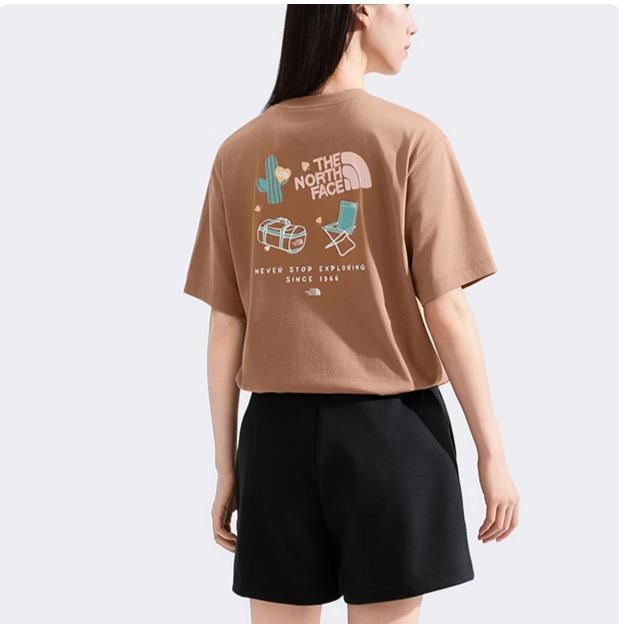 $85件。2件起$75件。3包選擇。Tnf仙人掌前後印花短袖