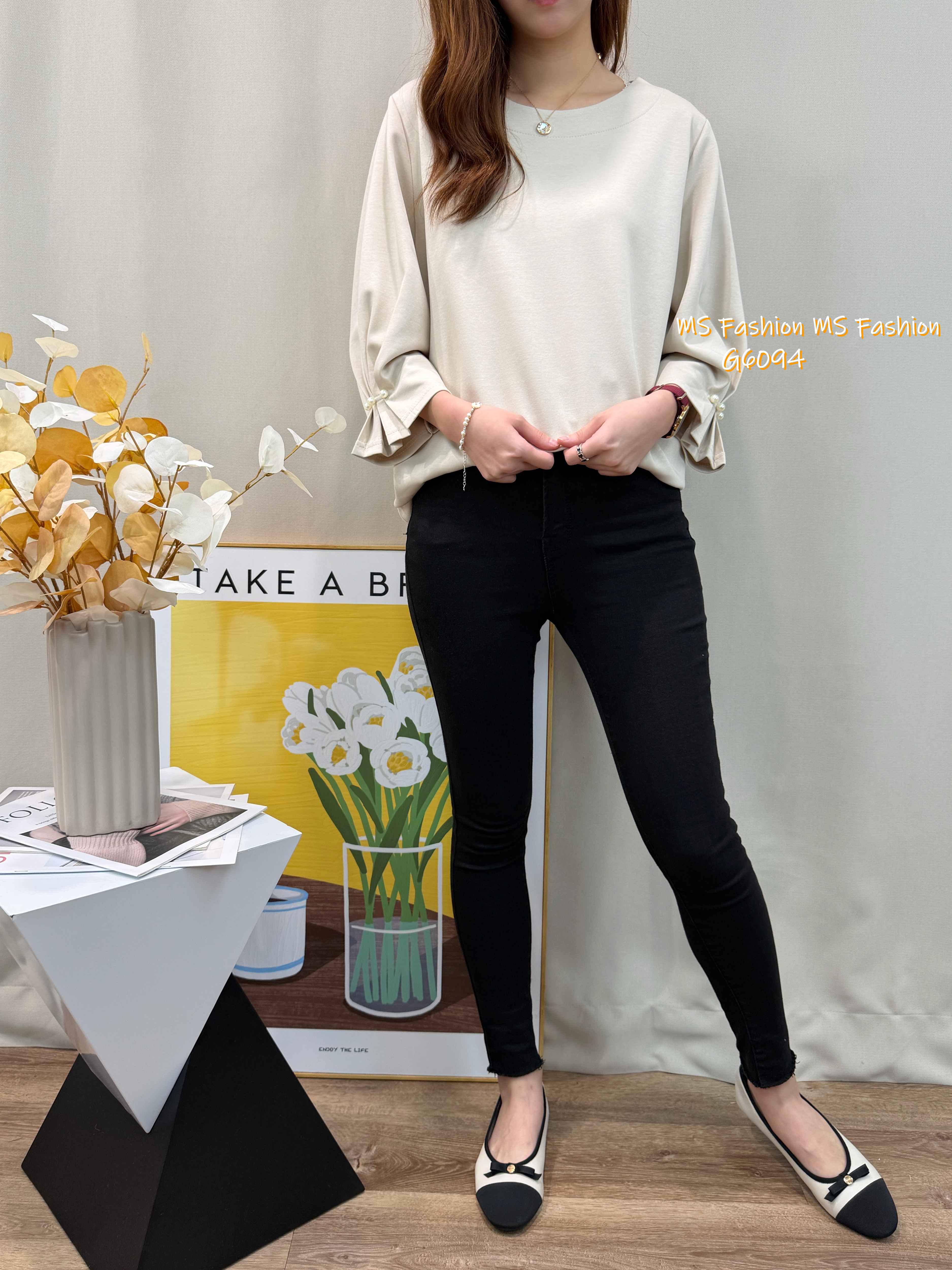 G6094 韓國🇰🇷百摺珠袖淨色top