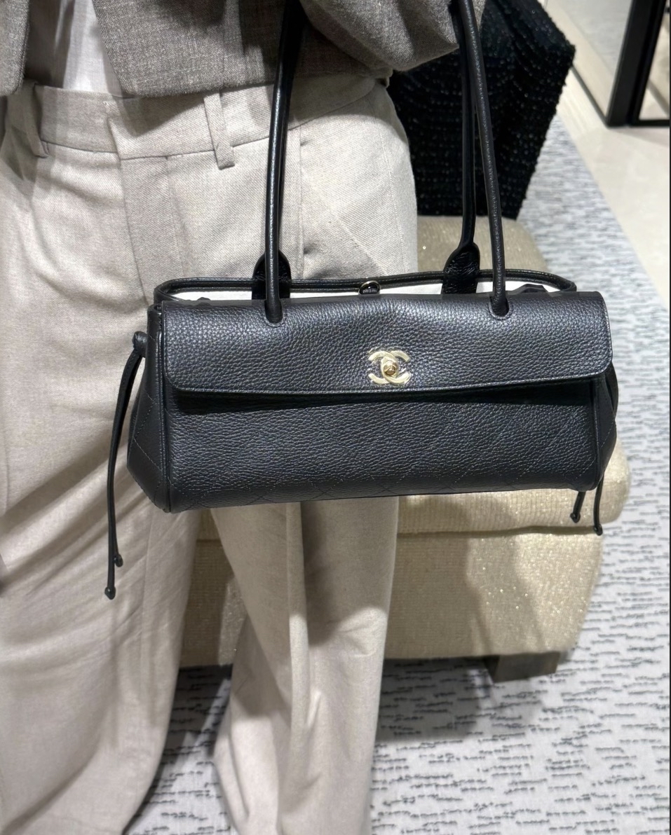 Chanel 熱賣款 黑色法棍袋 最後一個