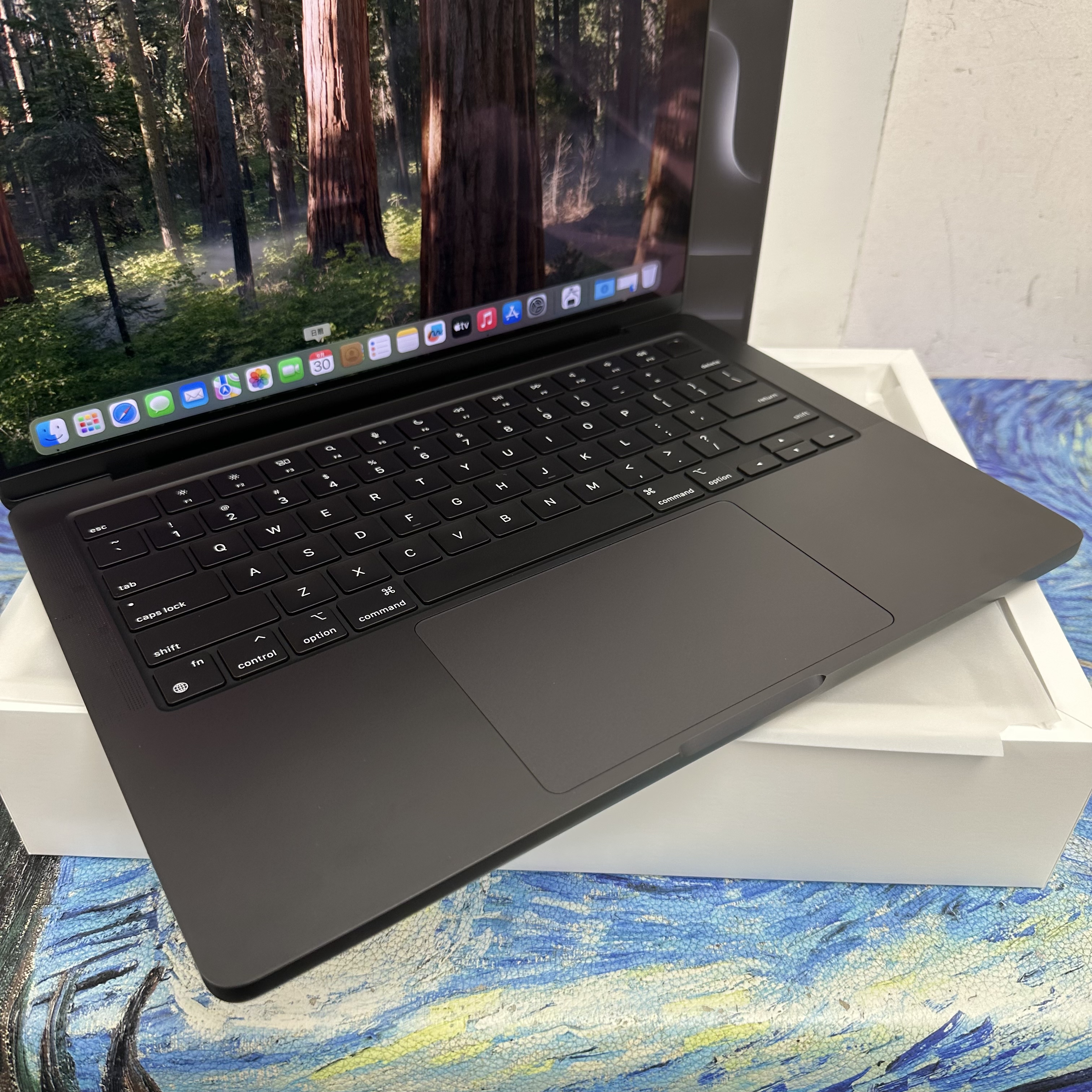 #5986 全新質素 Apple MacBookPro M4 2024 M4 CPU/16GB Ram/512GB SSD/10核心GPU/Liquid Retina XDR Mon/14吋/黑色 / IOS / Movie / Netflix / YouTube / Work / office/ Ai / 
