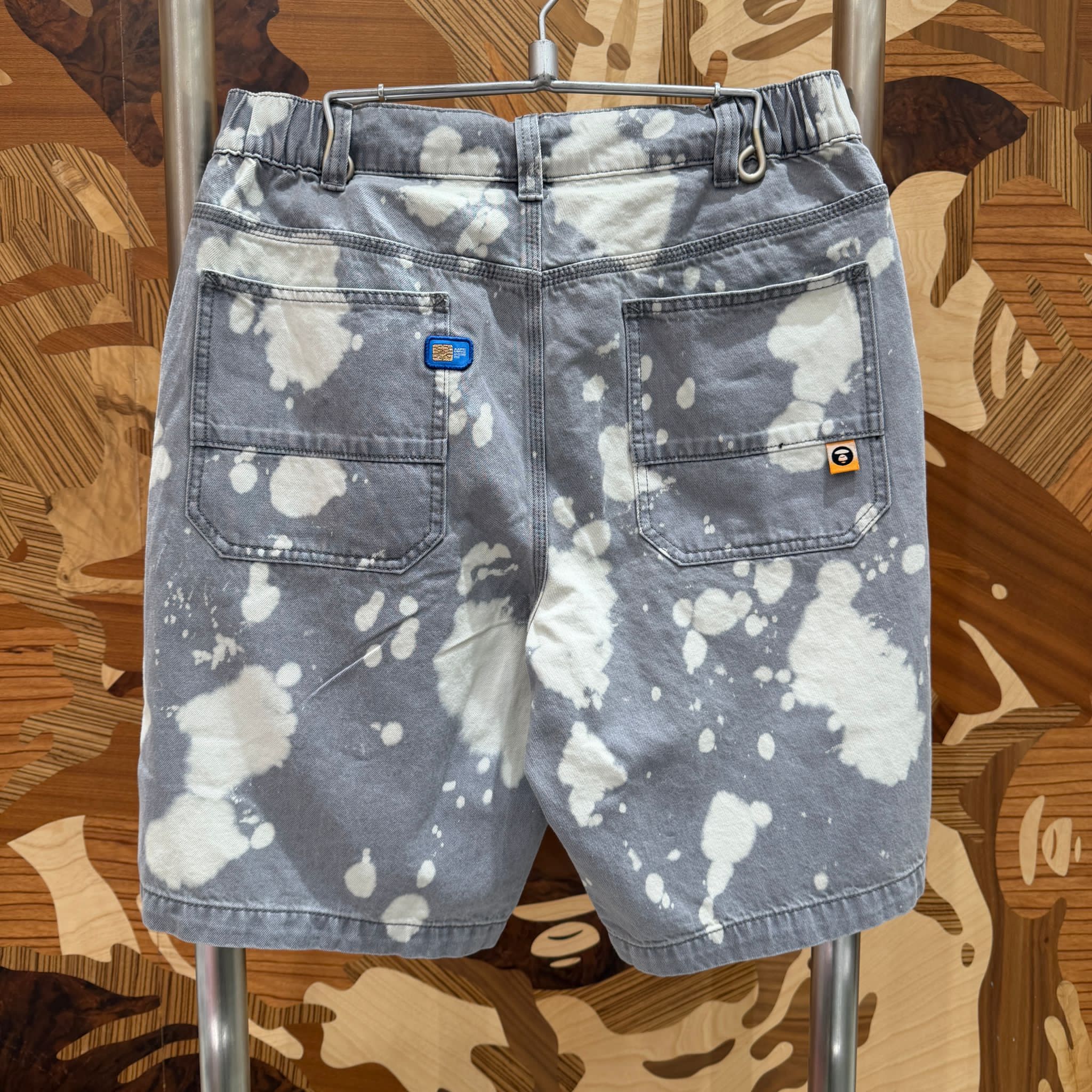 AAPE AAPEUNVS splatter printed denim shorts (D613)