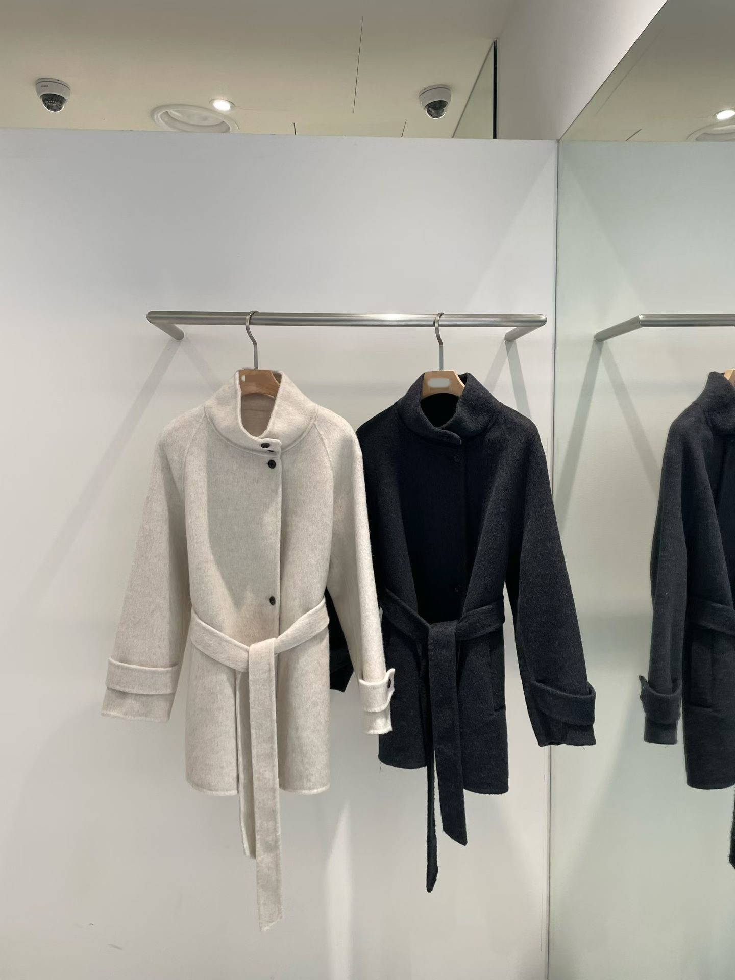 Premium wool cropped coat