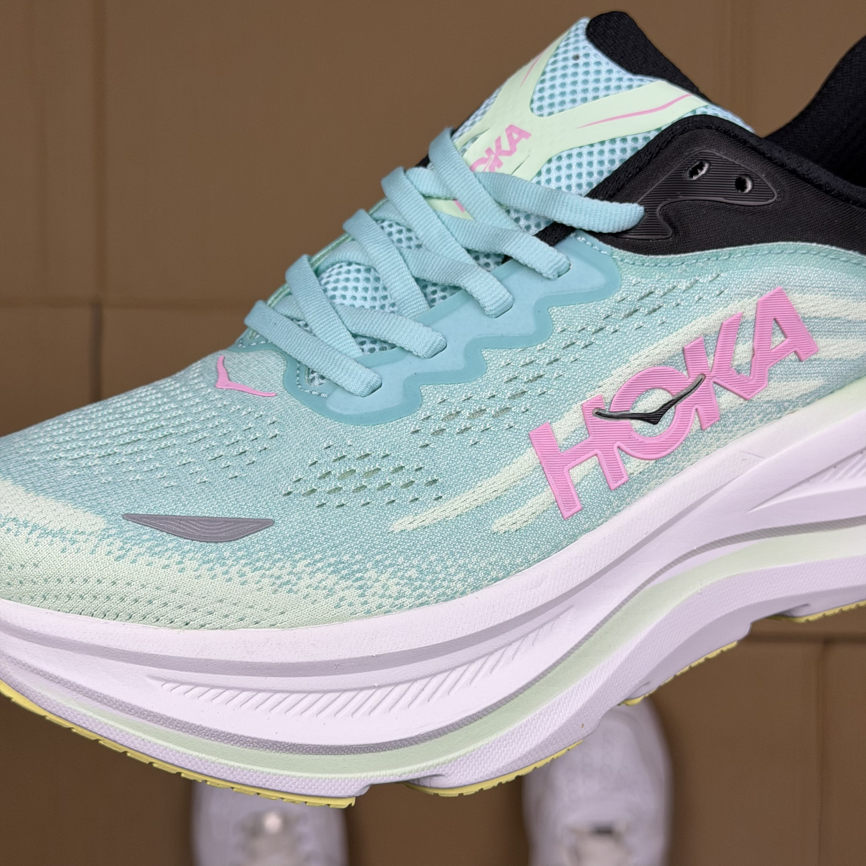 Hoka One One Bondi 9 