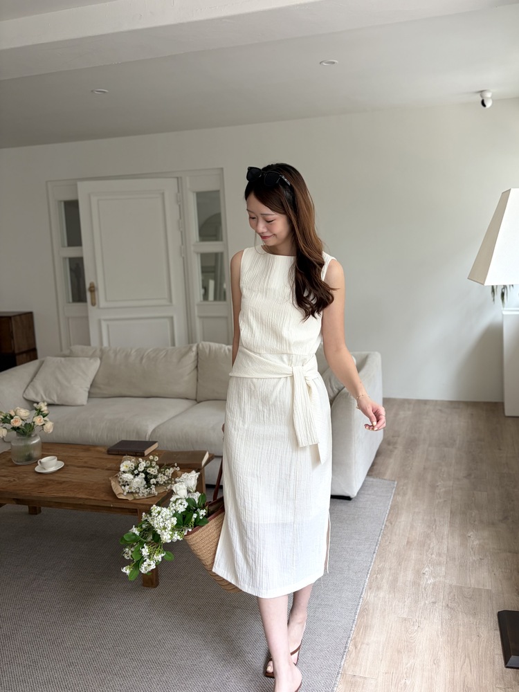 Pastelly Gathered Waist Dress (Ivory)