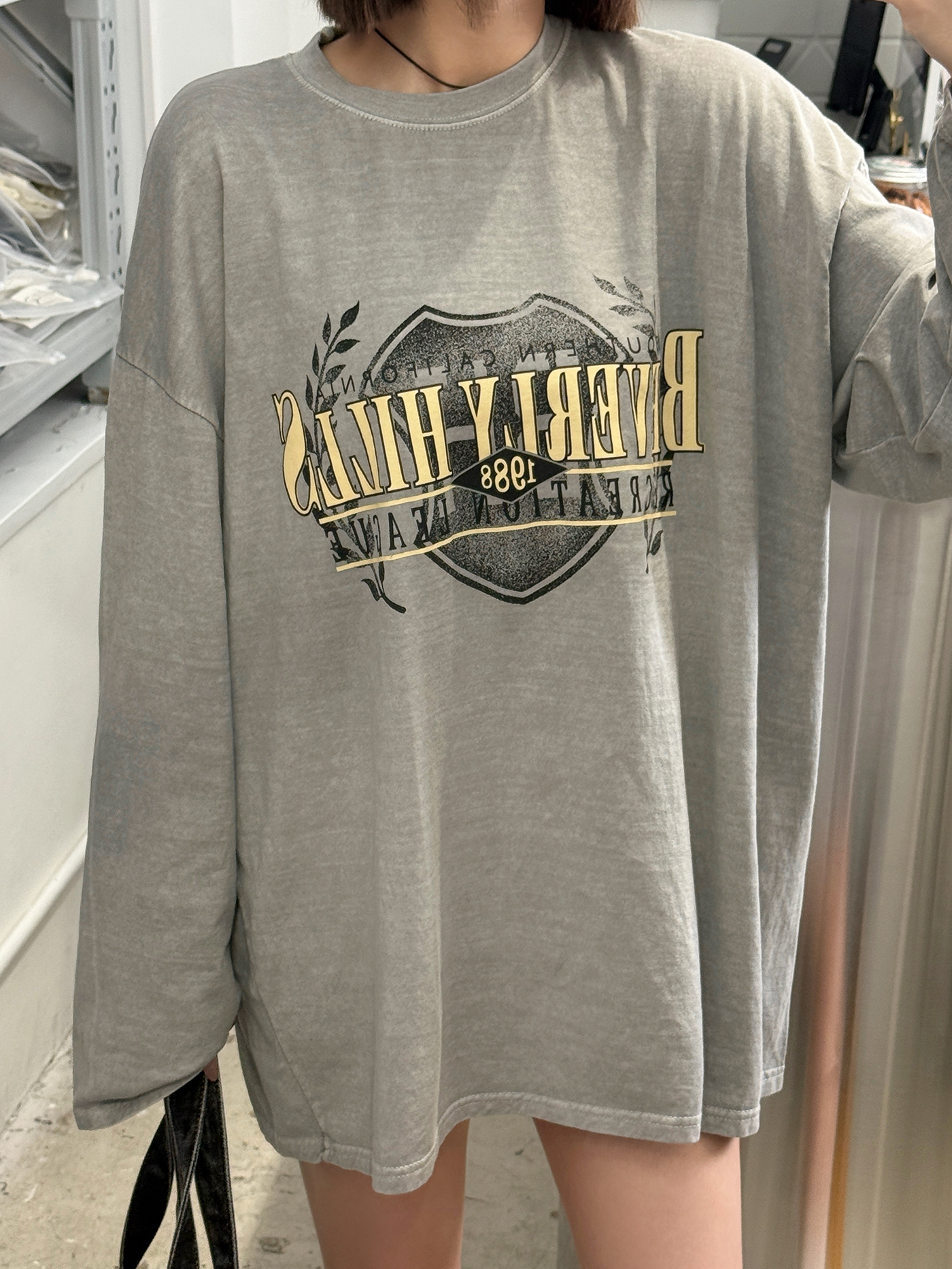 𝐁𝐞𝐯𝐞𝐫𝐥𝐲 𝐡𝐢𝐥𝐥𝐬 𝐠𝐫𝐚𝐩𝐡𝐢𝐜 𝐥𝐨𝐧𝐠 𝐬𝐥𝐞𝐞𝐯𝐞 𝐭𝐨𝐩