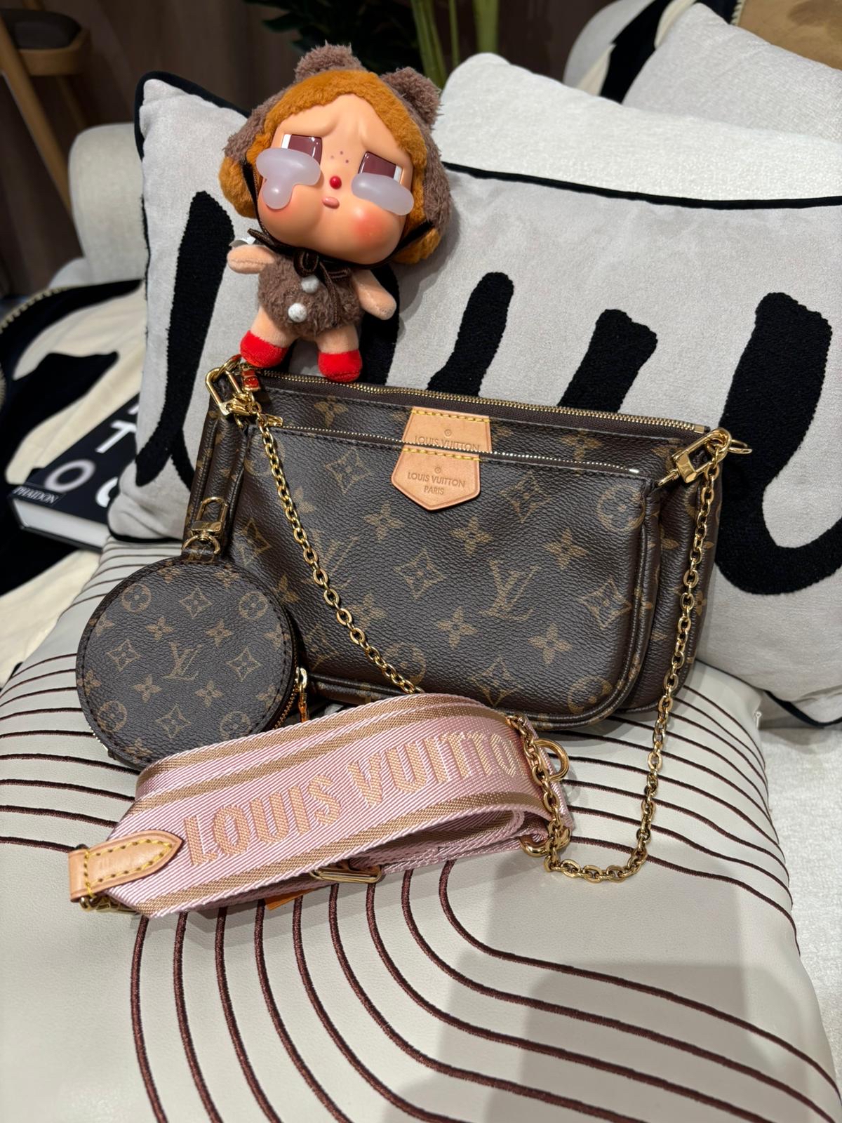 Lv Multi Pochette Accessoires 5合1 100%Authentic ,95%new ✅dust bag✅strap