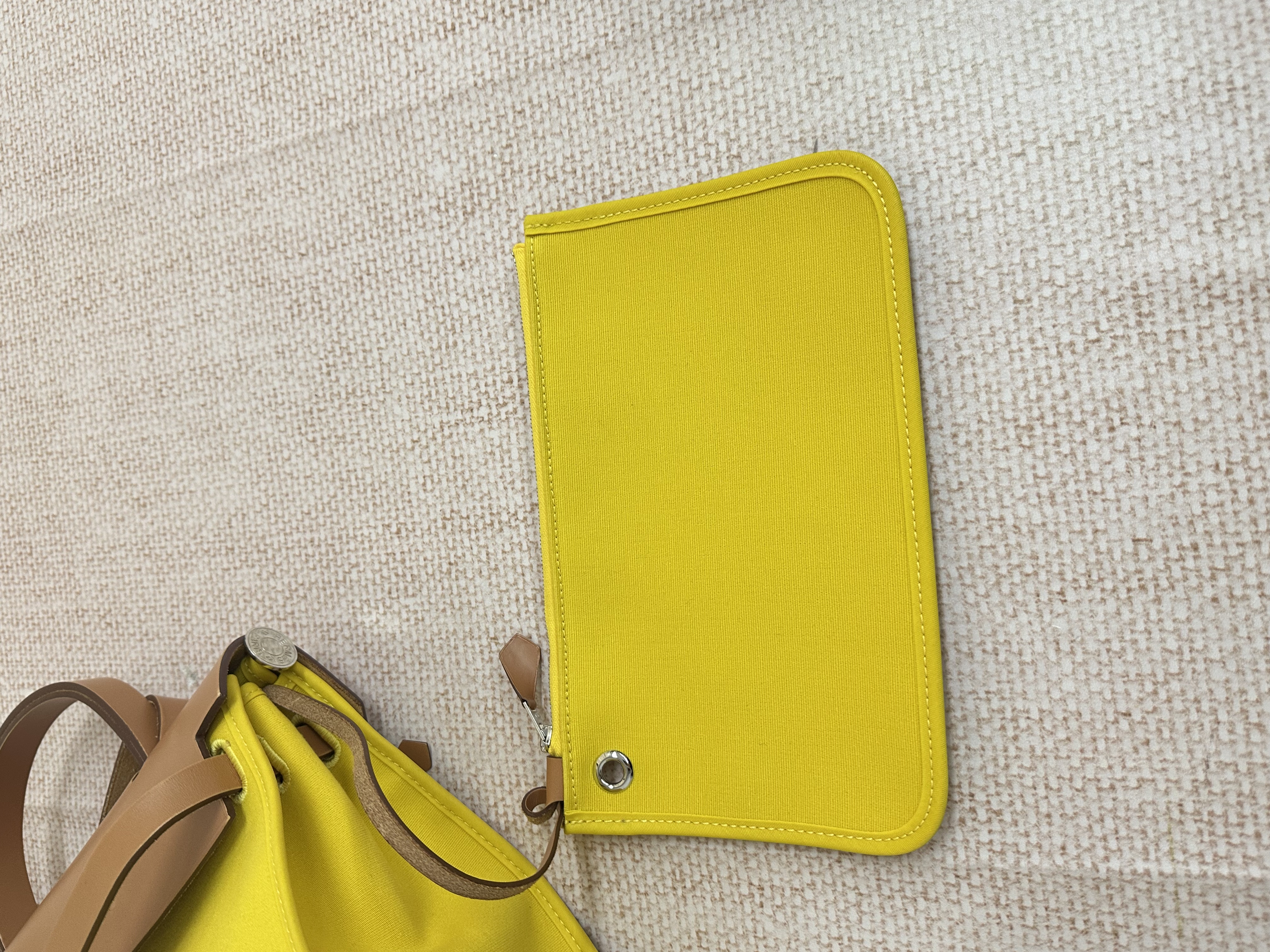 Pre-owned Hermes Herbag/ Stamp Y/ Product Code: 26041604