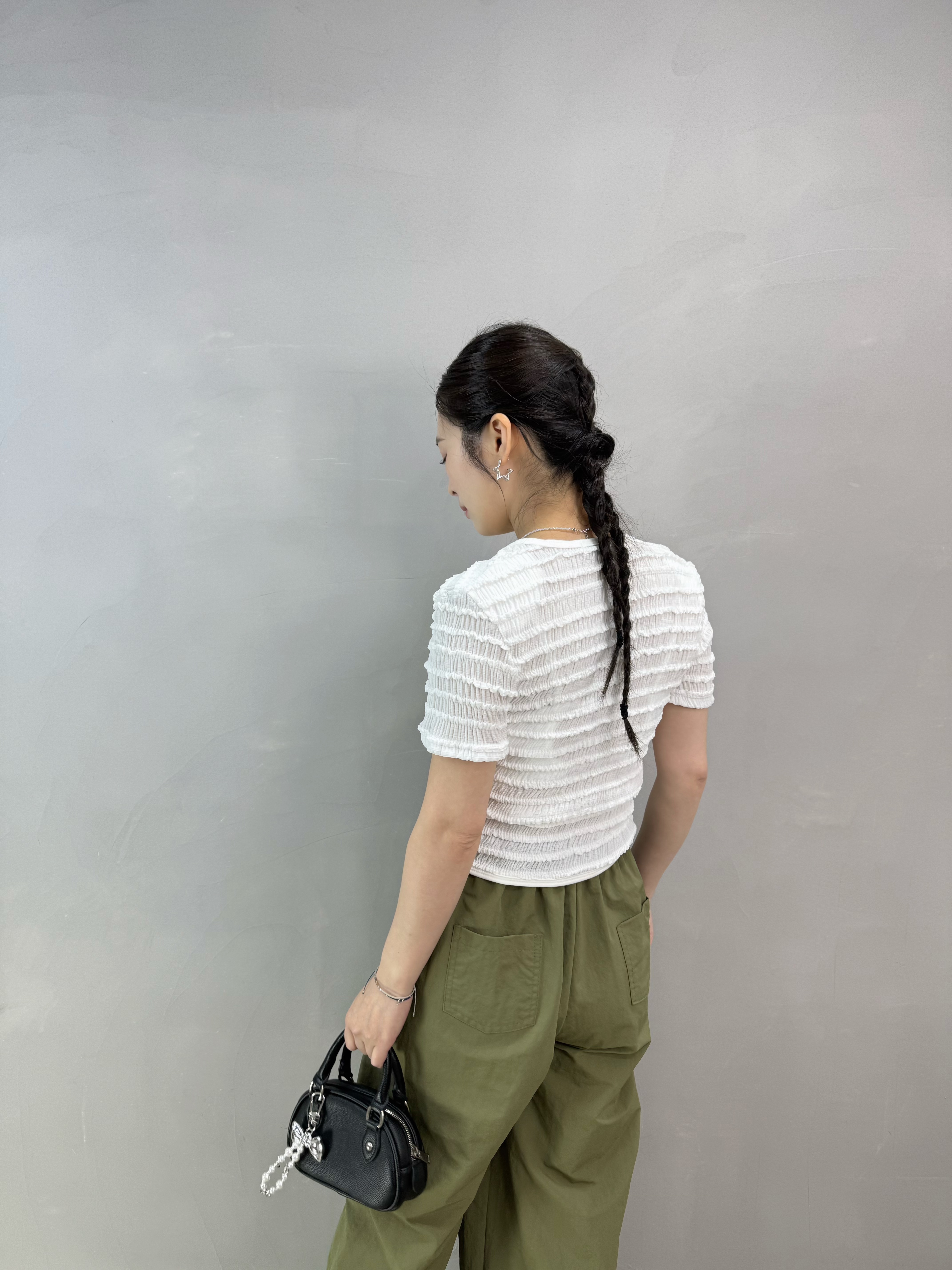 T73 縐縐暗紋短袖外套