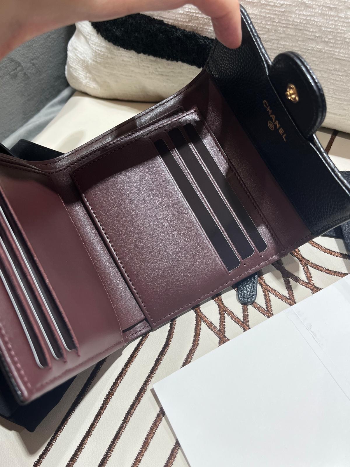 全新 Chanel Classic Flap Wallet 黑色魚子醬牛皮金扣 100%Authentic, Brand New 全新 ✅收據✅晶片✅Dust Bao✅Box