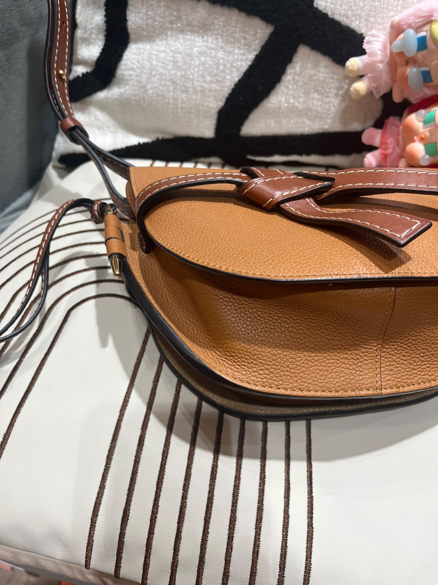 Loewe Gate Small crossbody bag Tan 100%Authentic, 95%New ✅Dust bag