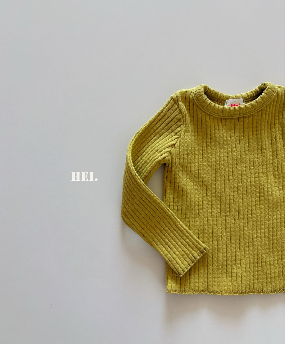 Hei | Stretchy Tee