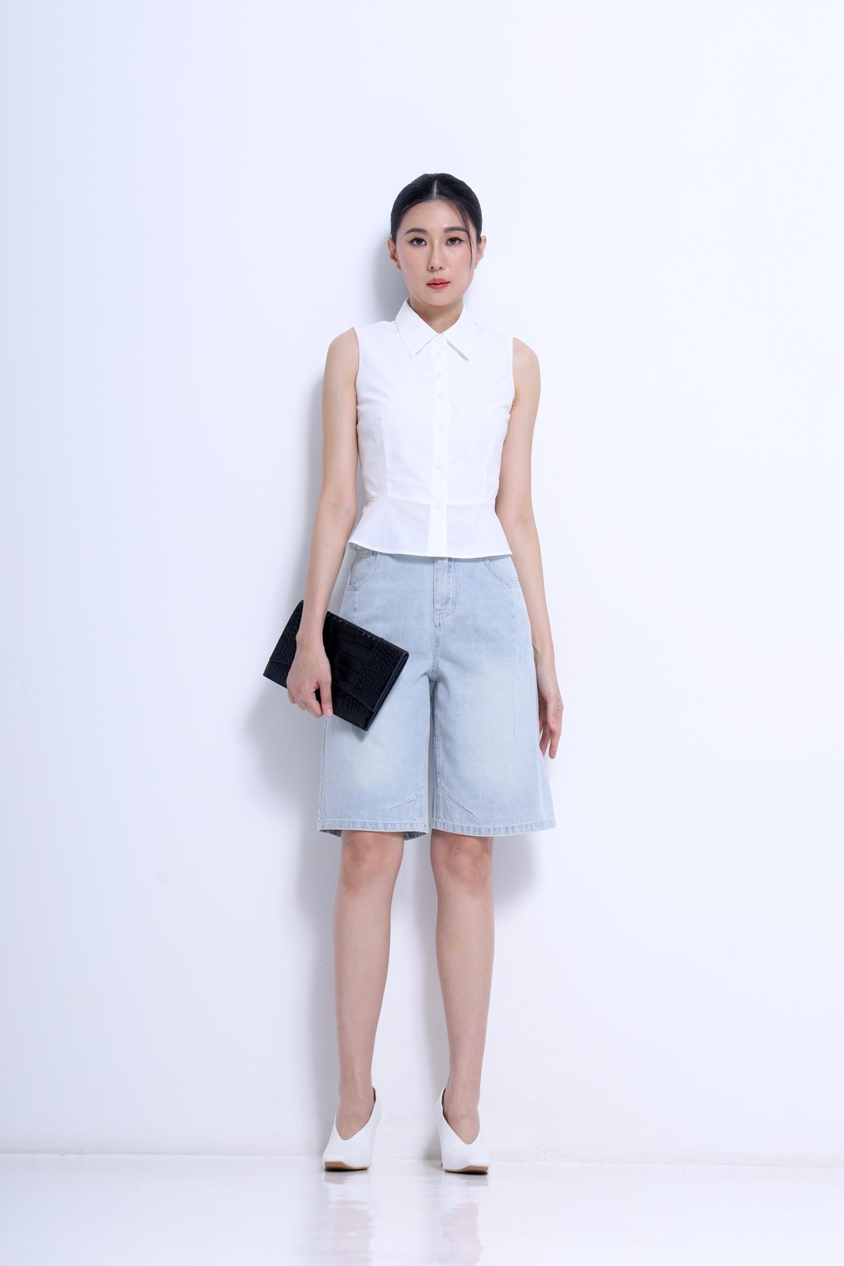 CB2776 Sleeveless Peplum Collar Blouse
