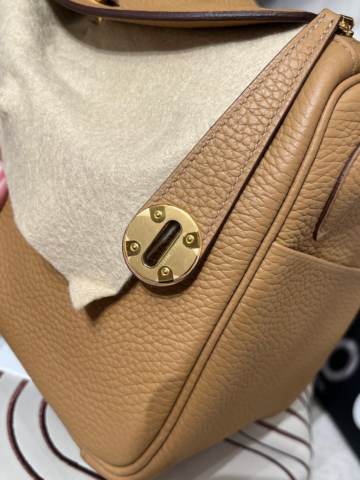 Hermes Lindy 26,餅乾金扣,STAMP Z  TC粒粒牛皮 100%Authentic ,98%new ✅收據✅dust bag✅box 