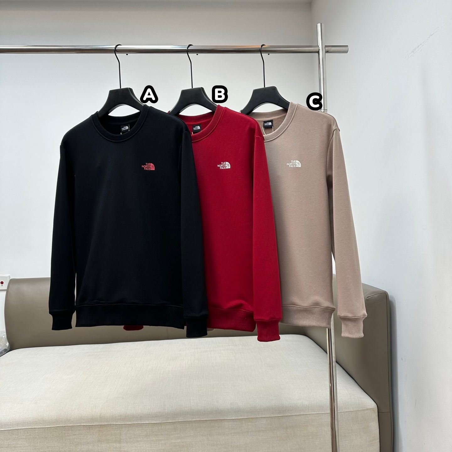 The North Face 馬年限定款印花圓領衛衣