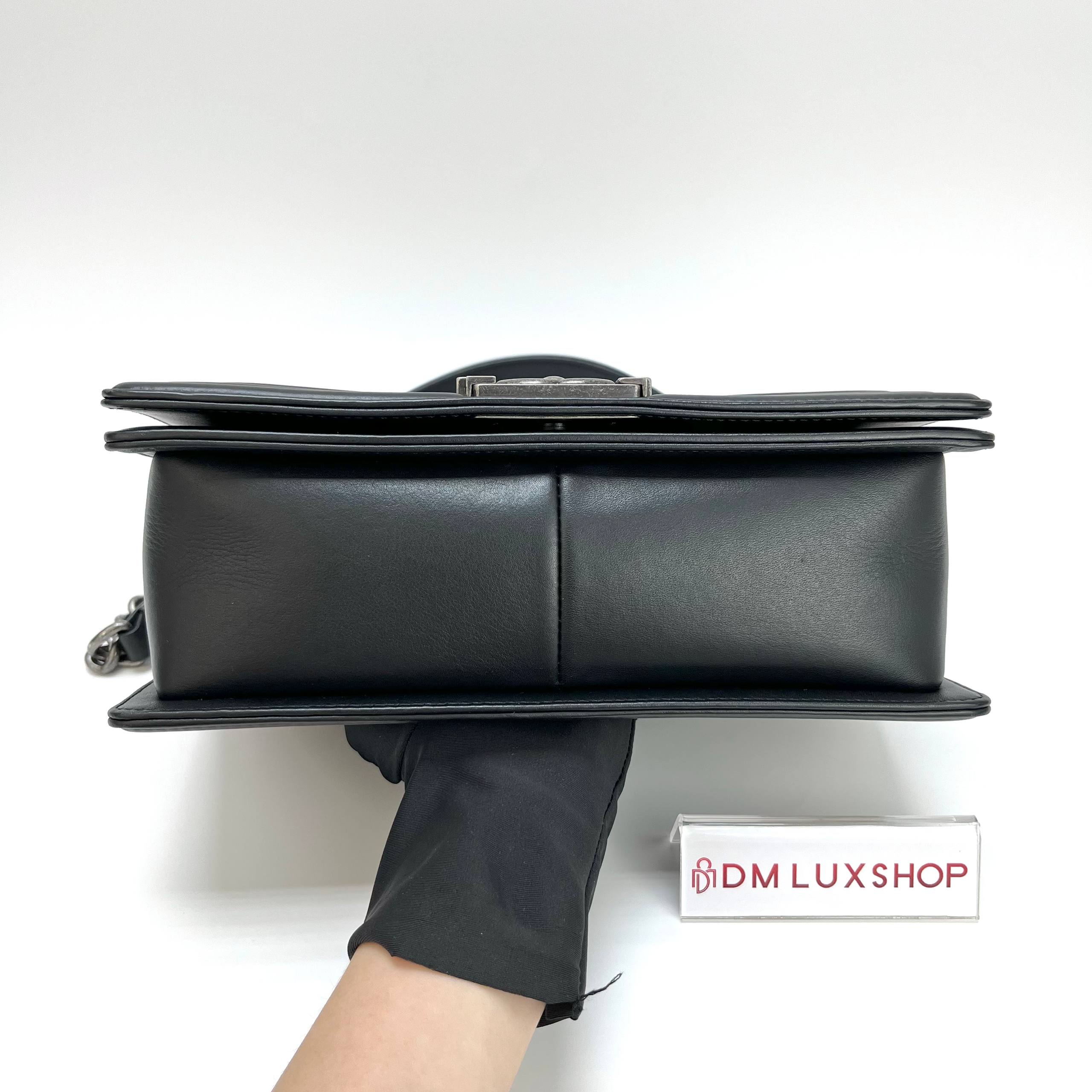Chanel Boy Black Medium SHW (Microchip)