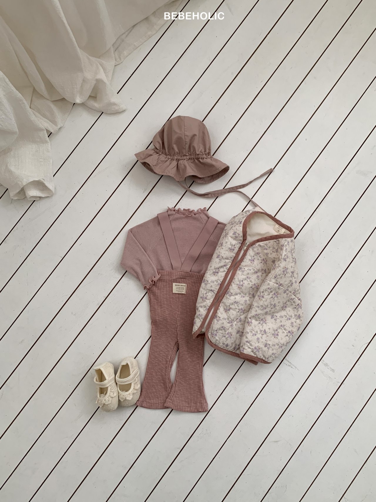 🌸預訂 韓國直送🌸🇰🇷BEBEHOLIC三色標籤羅紋吊帶褲