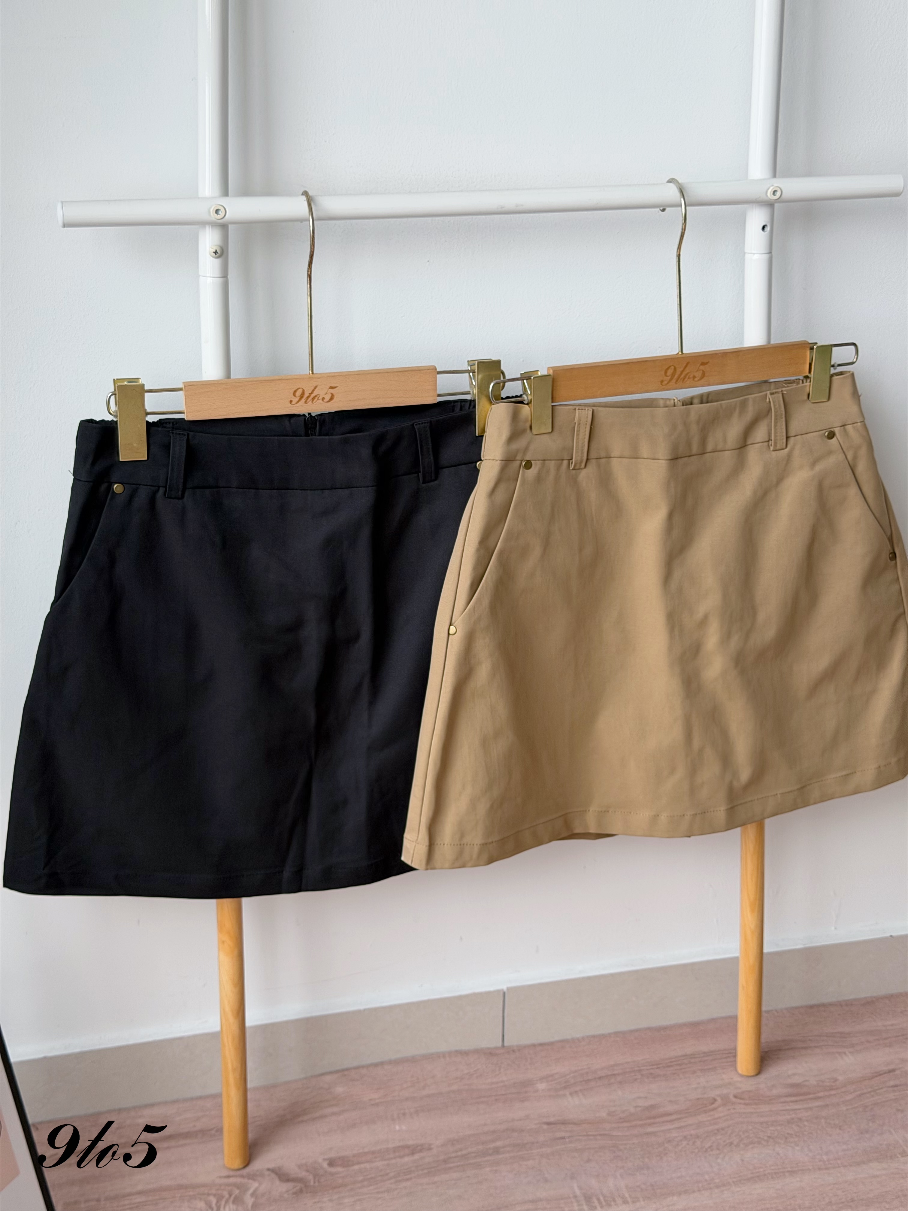 S2038 A Line Short Skort - Black & Khaki