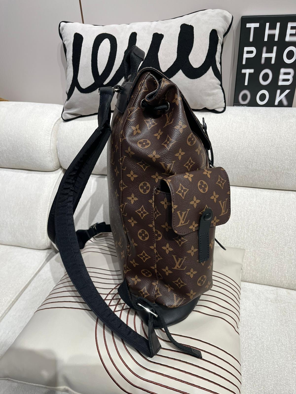 Lv backpack Christopher MM M43735 Monogram Macassar  100%Authentic,95%new✅dust bag ✨專門店售價$27,700✨📣