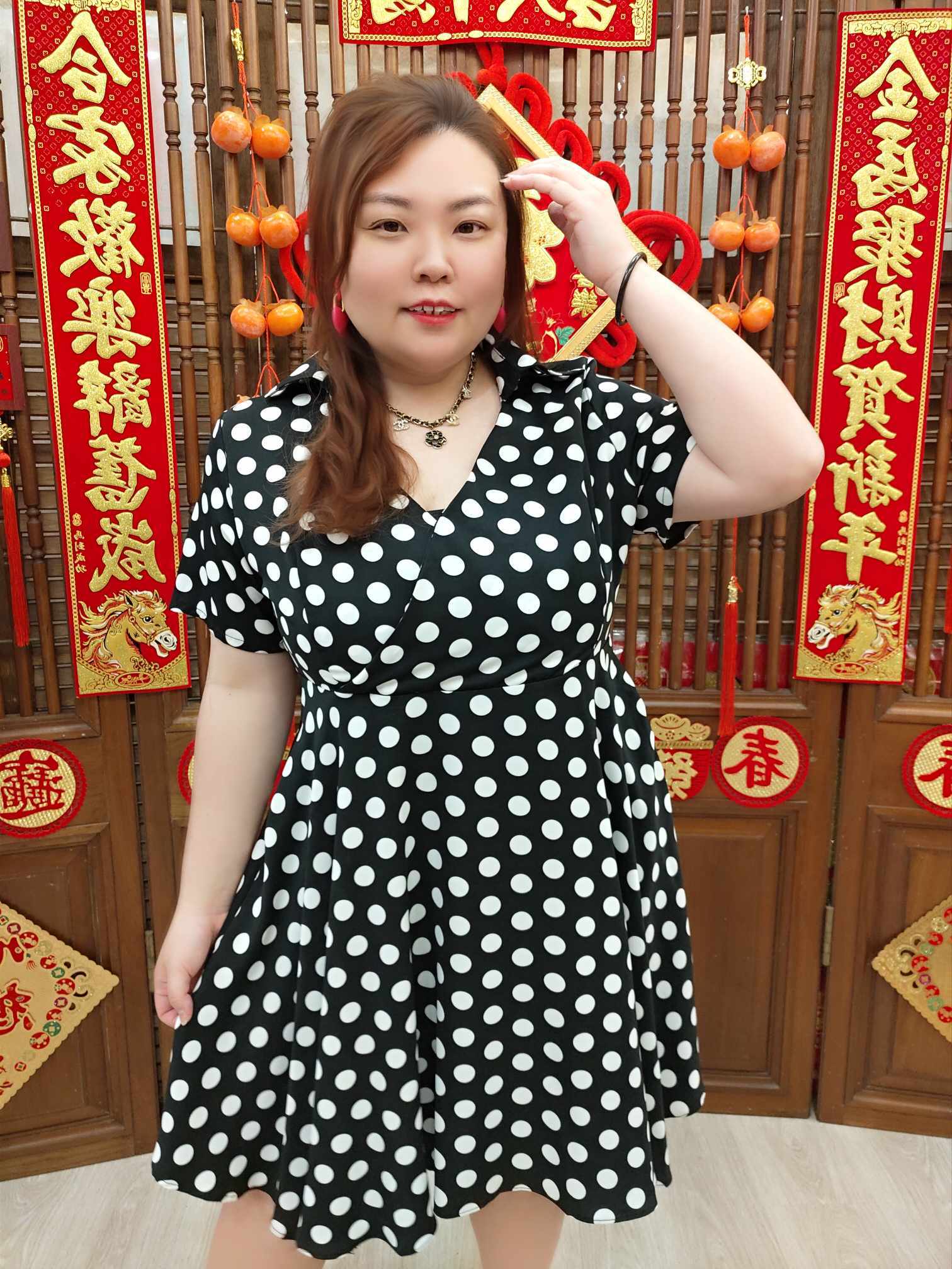 NJN06 TW#5238 复古港风V领连衣裙