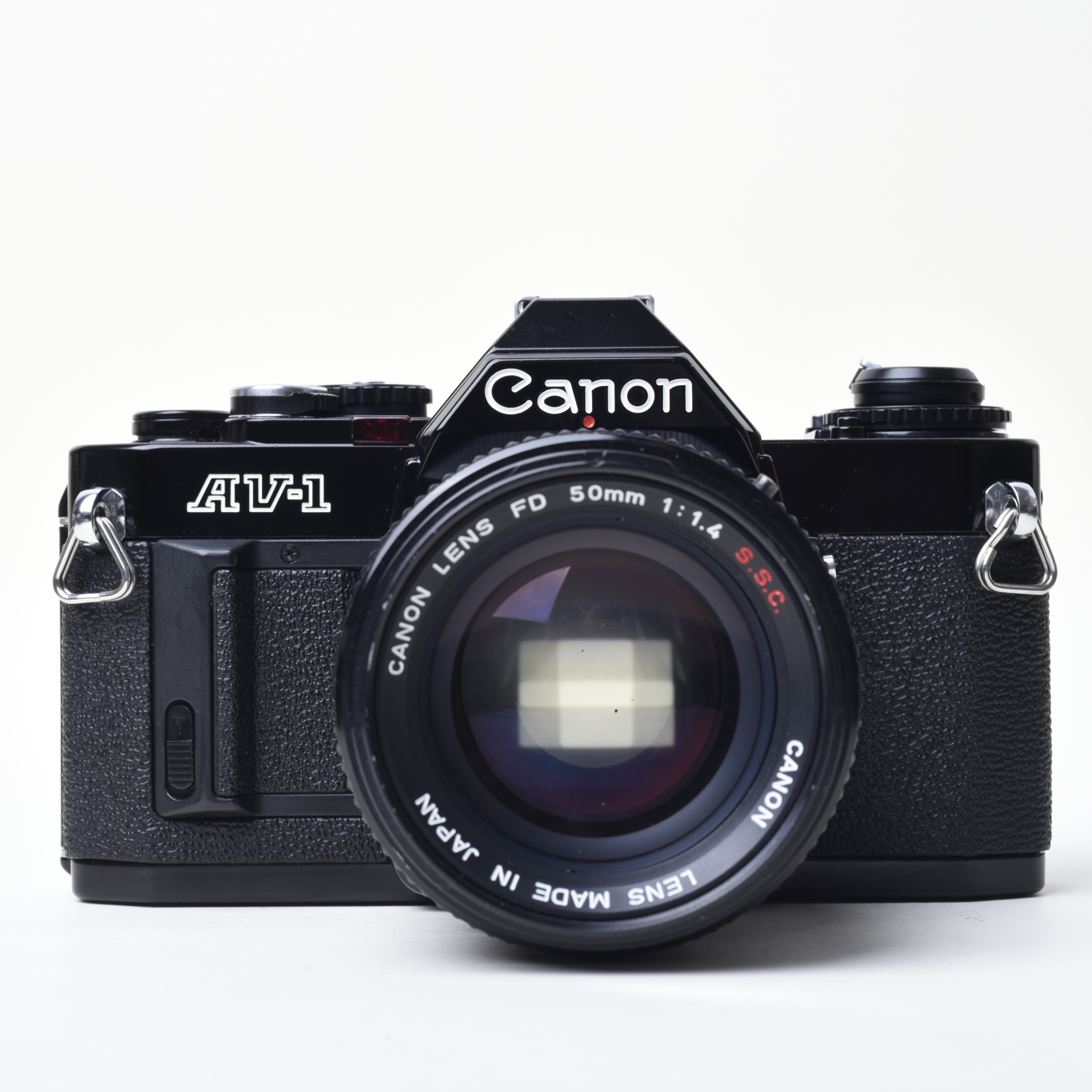 Canon AV-1配置Canon FD 50mm f1.4菲林相機