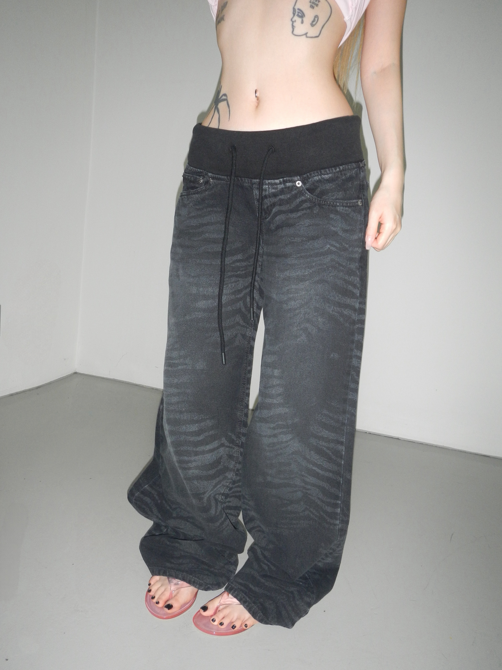 Zebra-Wash Wide Leg Denim Pants