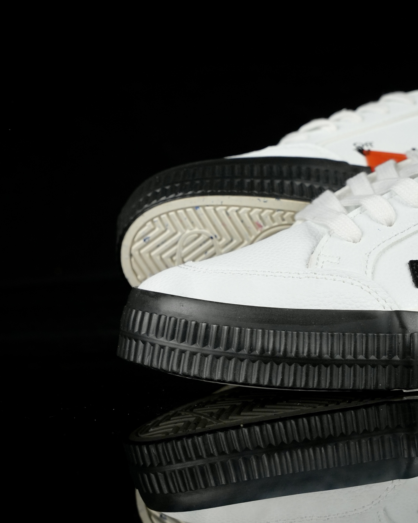 Off-White Low Vulcanized