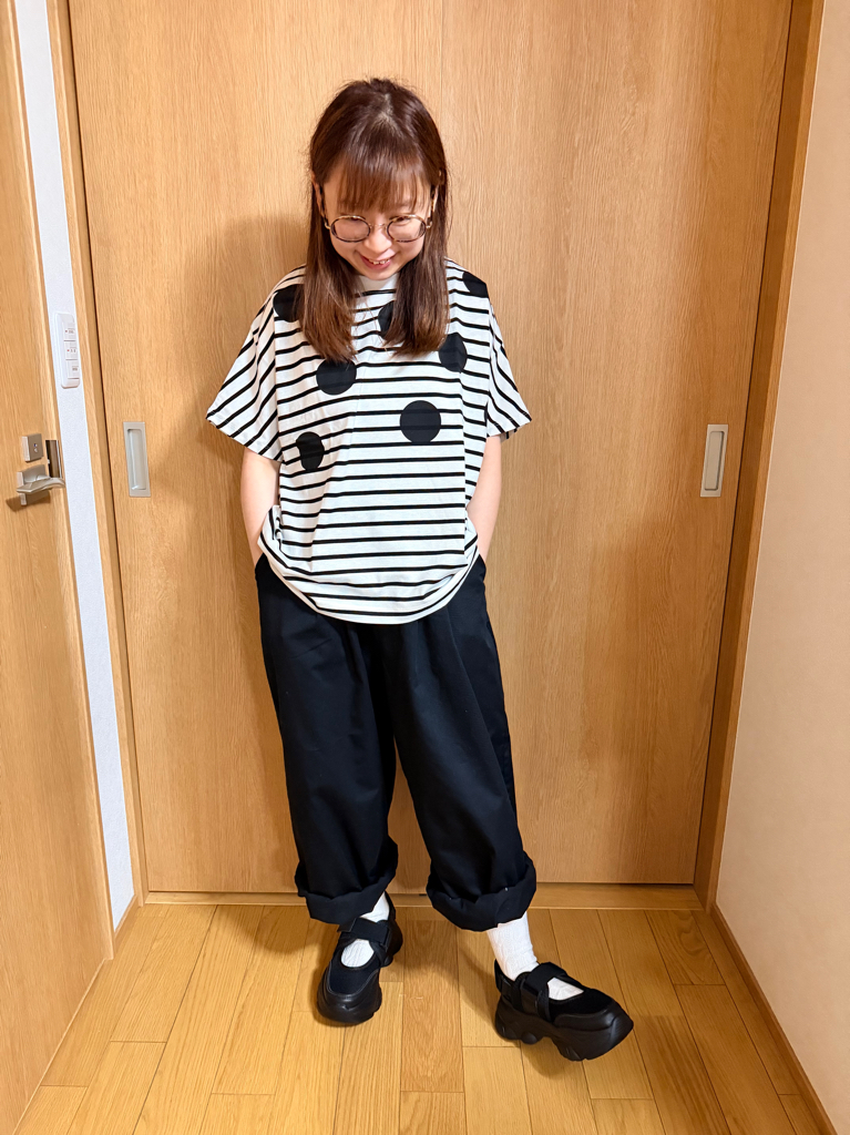 間條波點衫