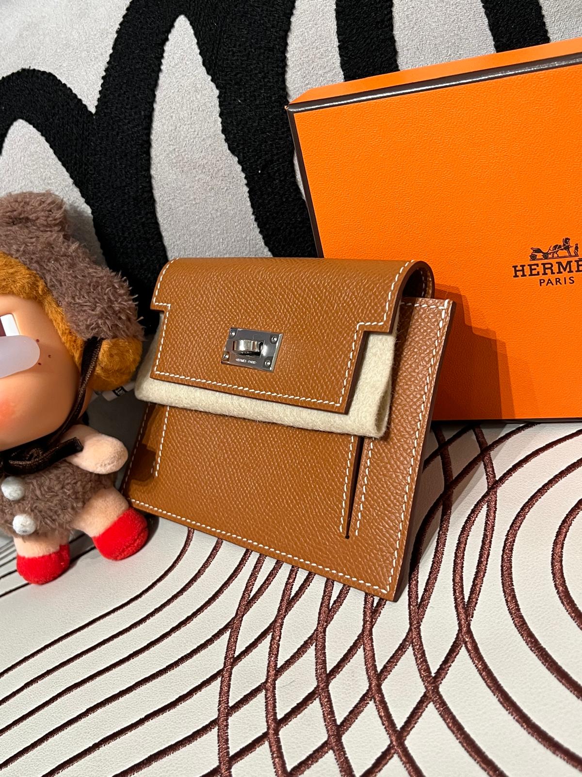 全新 Hermes Kelly pocket,gold 100%Authentic,Brand New✅box 