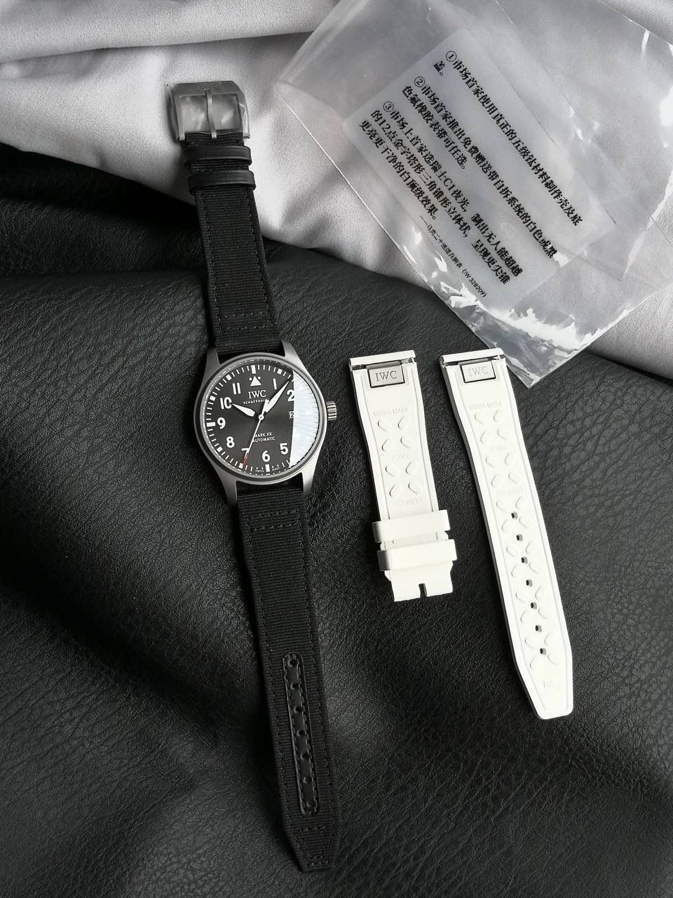 IWC 万国表马克二十飞行员系列自动机械腕表