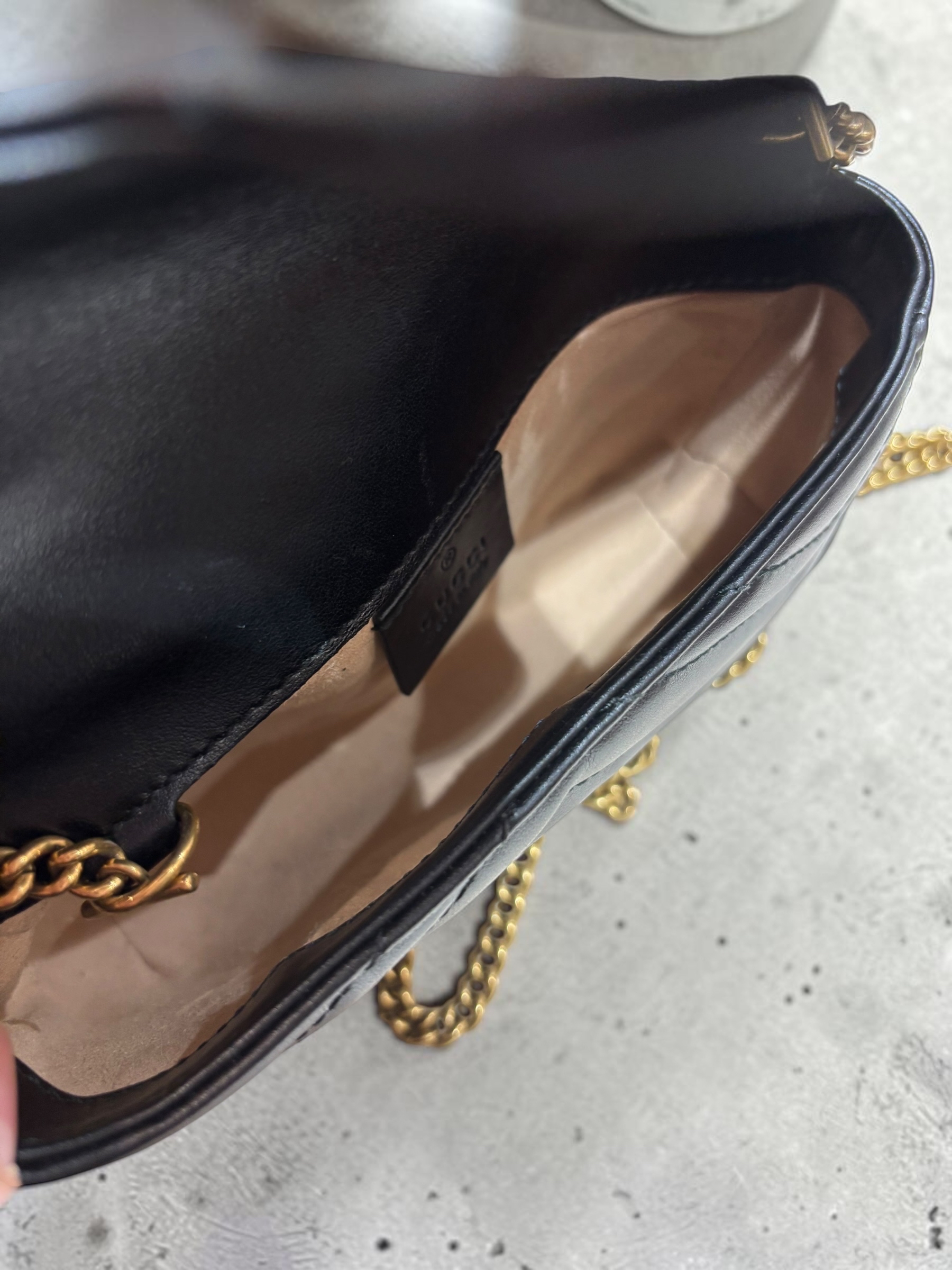 Gucci GG Marmont mini Chain Shoulder Bag 476433 Calfskin 100%Authentic,95%new✅dust bag 