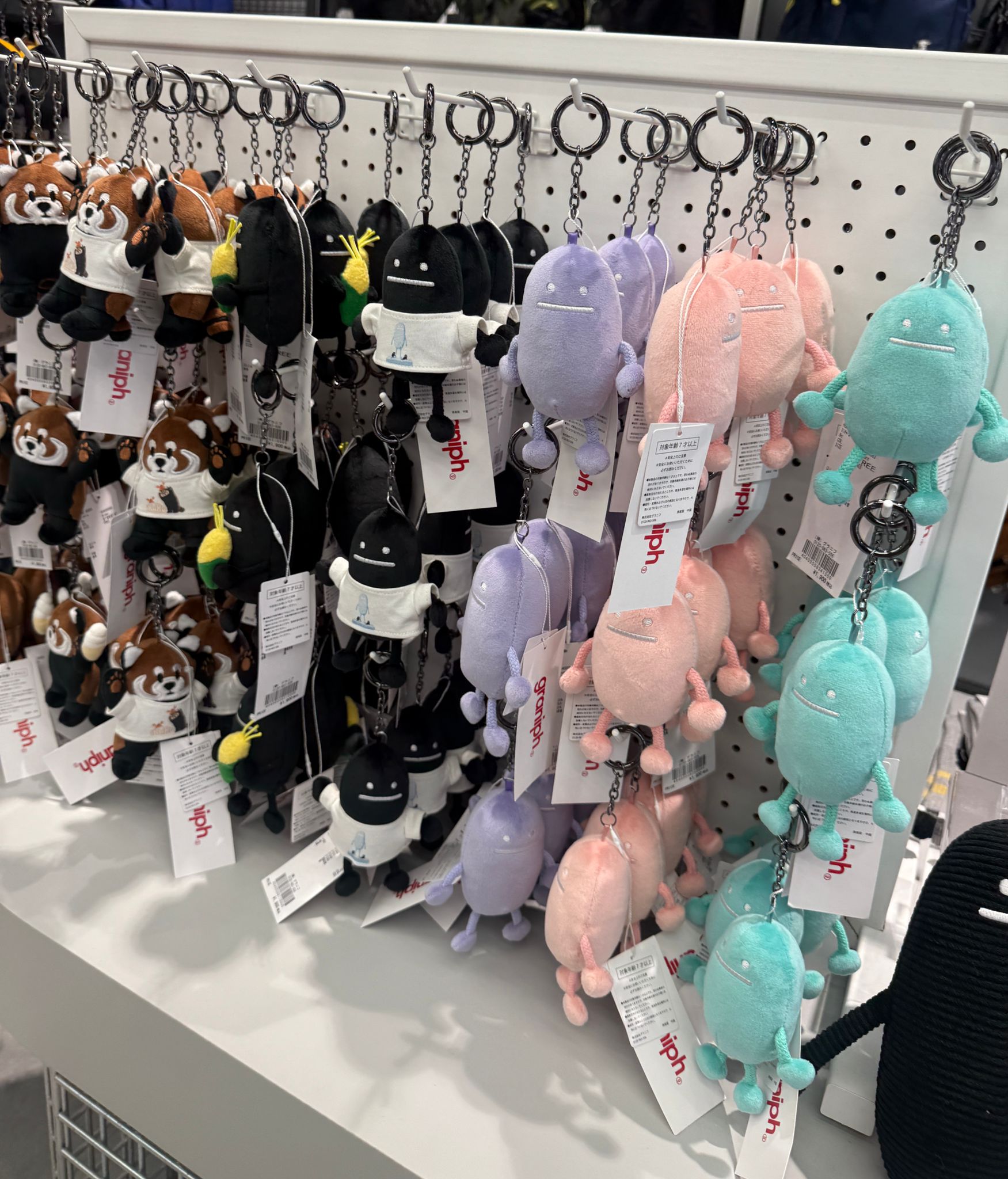 Graphics 店鋪限定公仔！