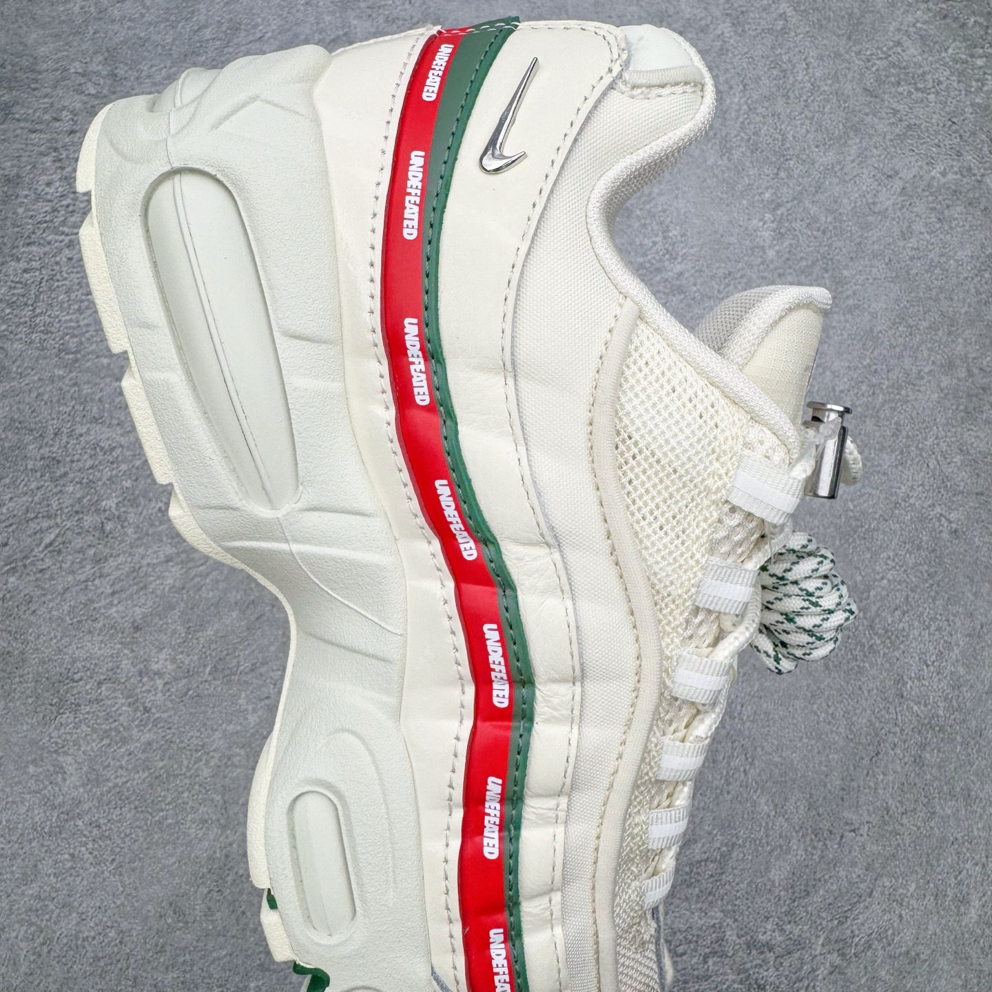Undefeated x Nike Air Max 95 IB4523-100