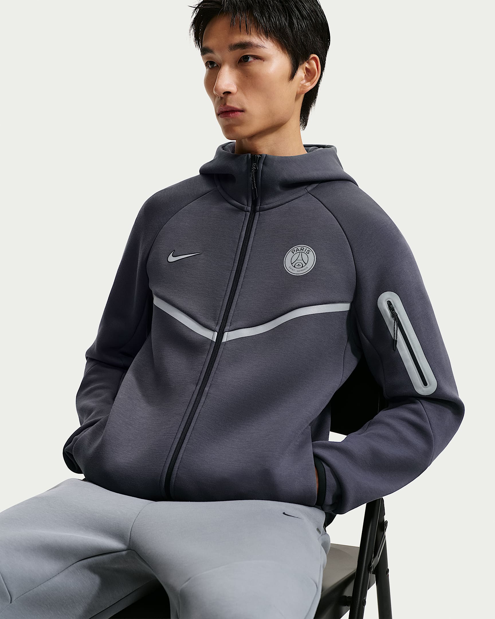 Nike PSG 巴黎聖日門 2026-27 Tech Windrunner 風衣外套 IO3662
